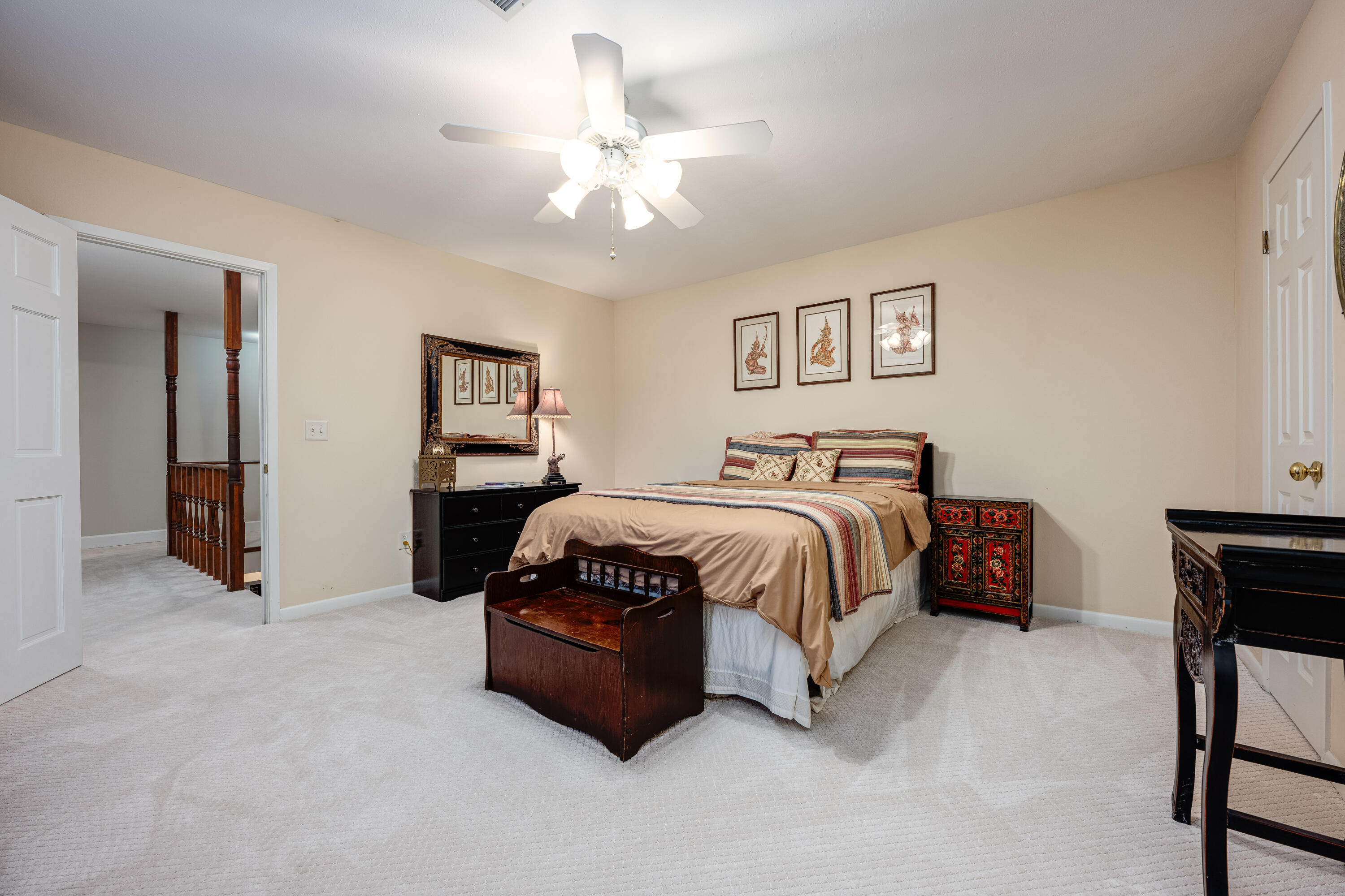 LE CHATEAU - Residential