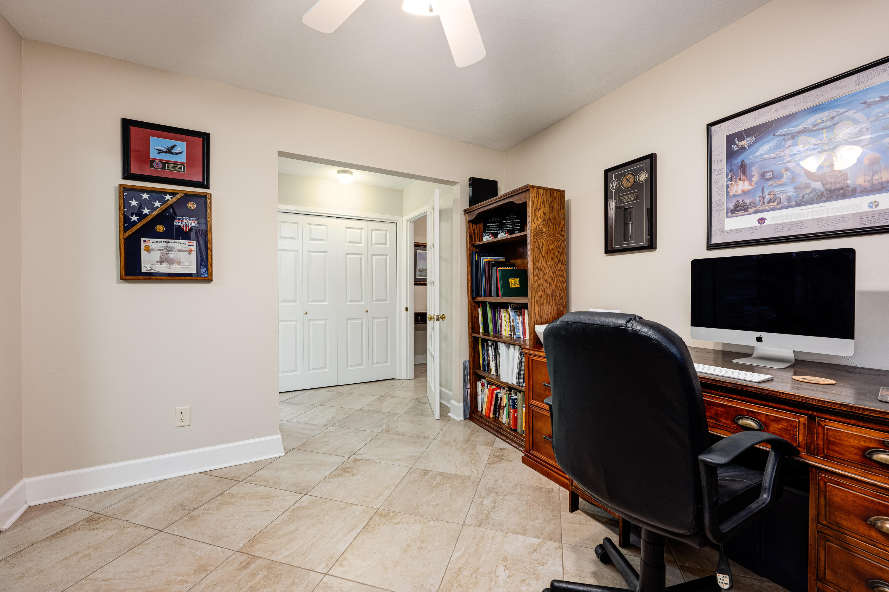 LE CHATEAU - Residential