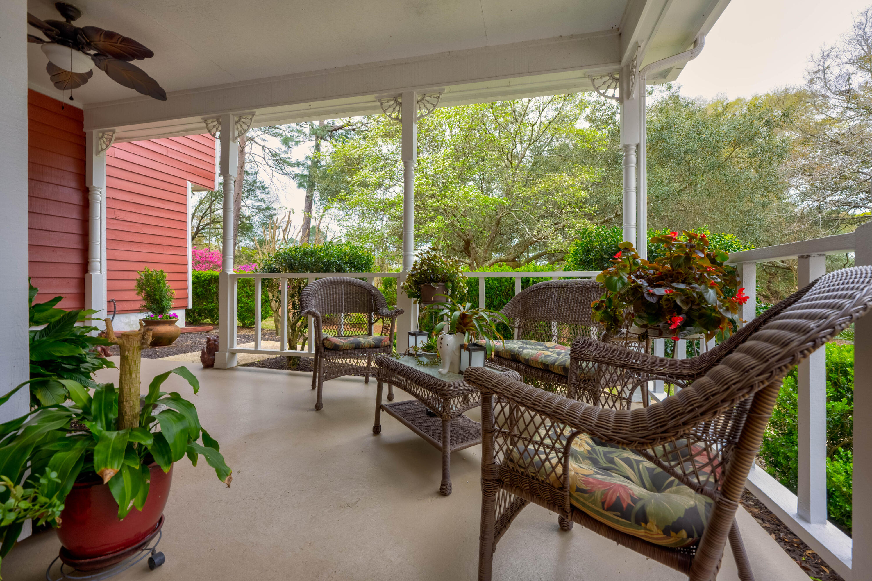 LE CHATEAU - Residential