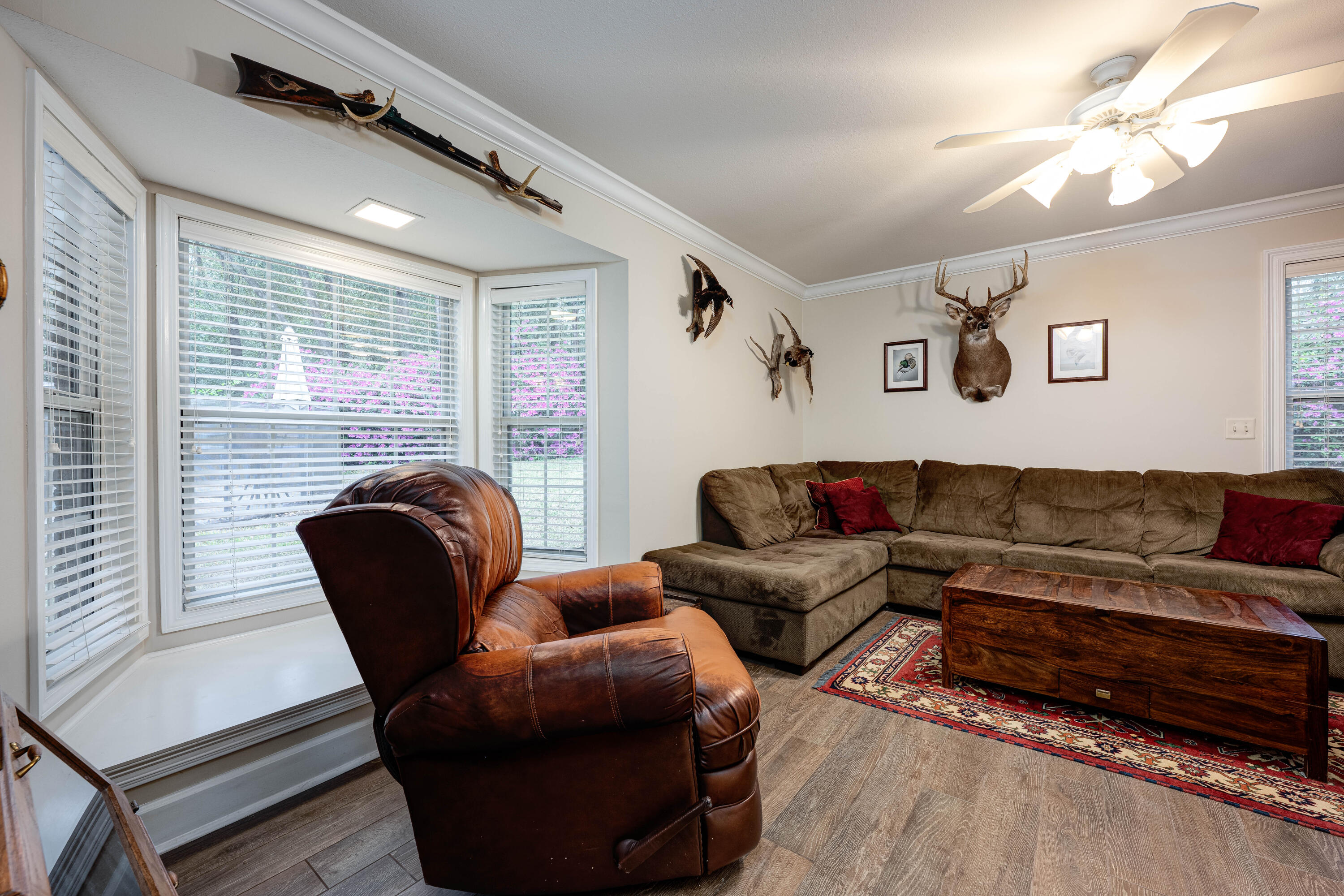 LE CHATEAU - Residential