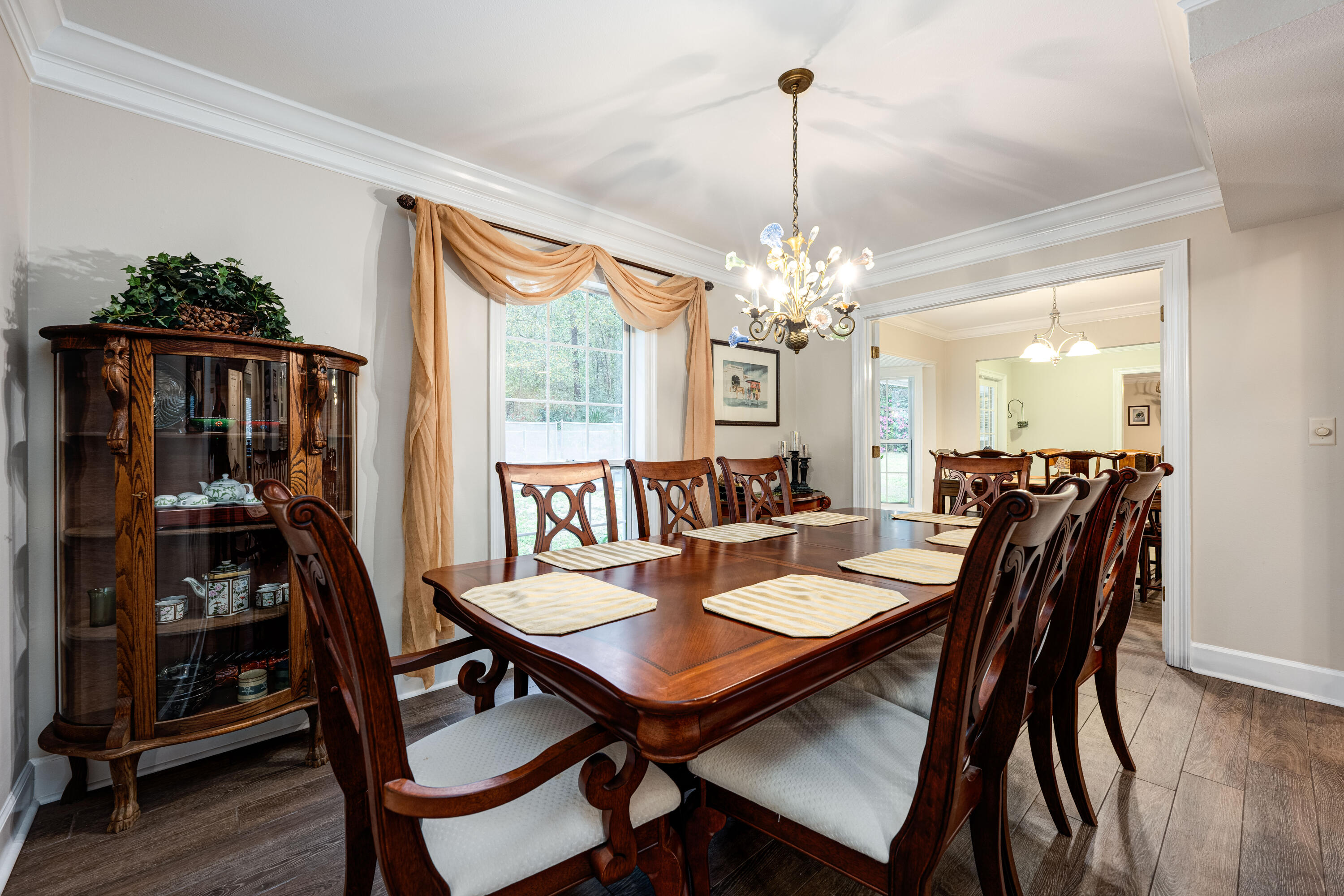 LE CHATEAU - Residential