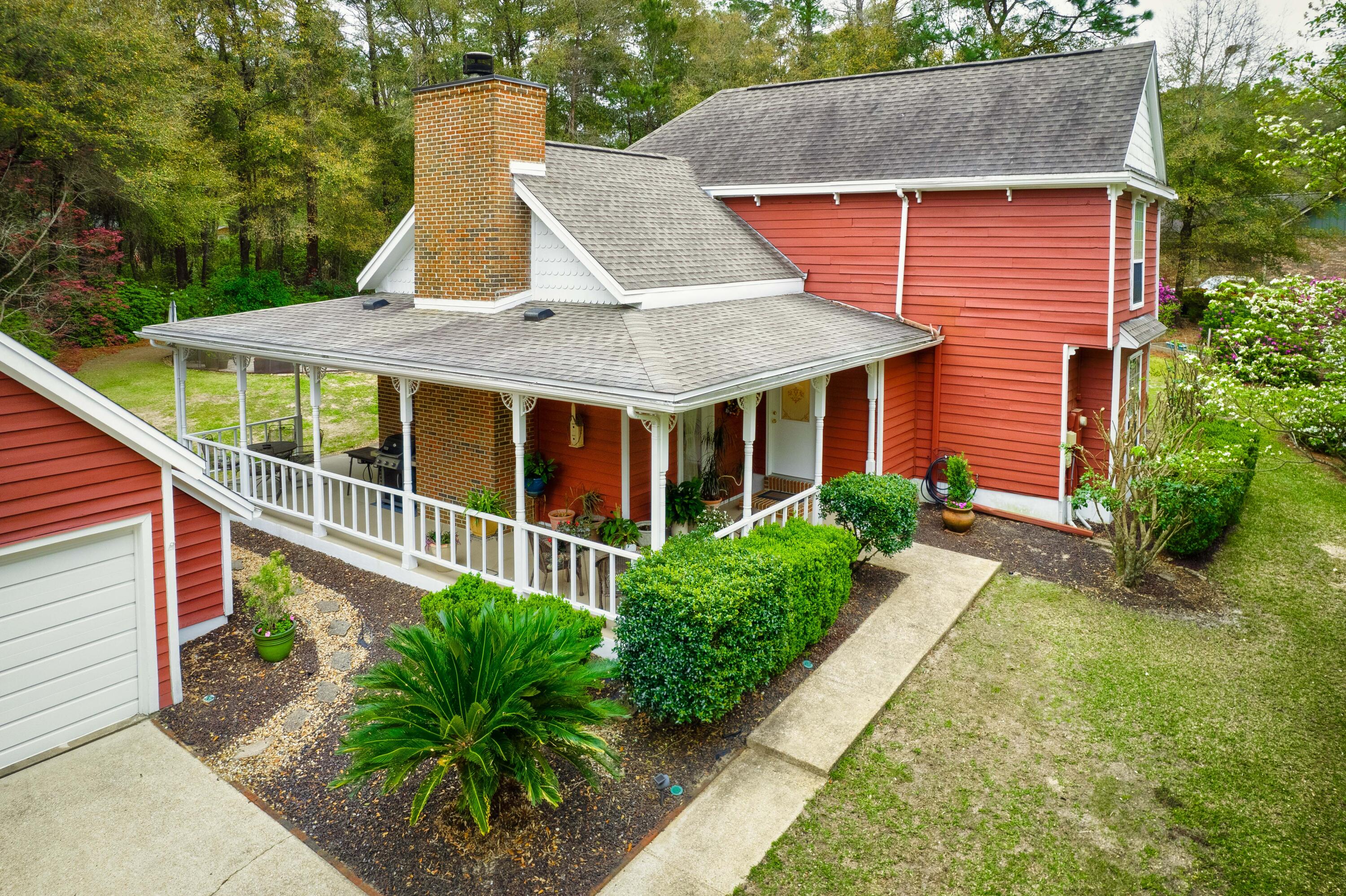 LE CHATEAU - Residential