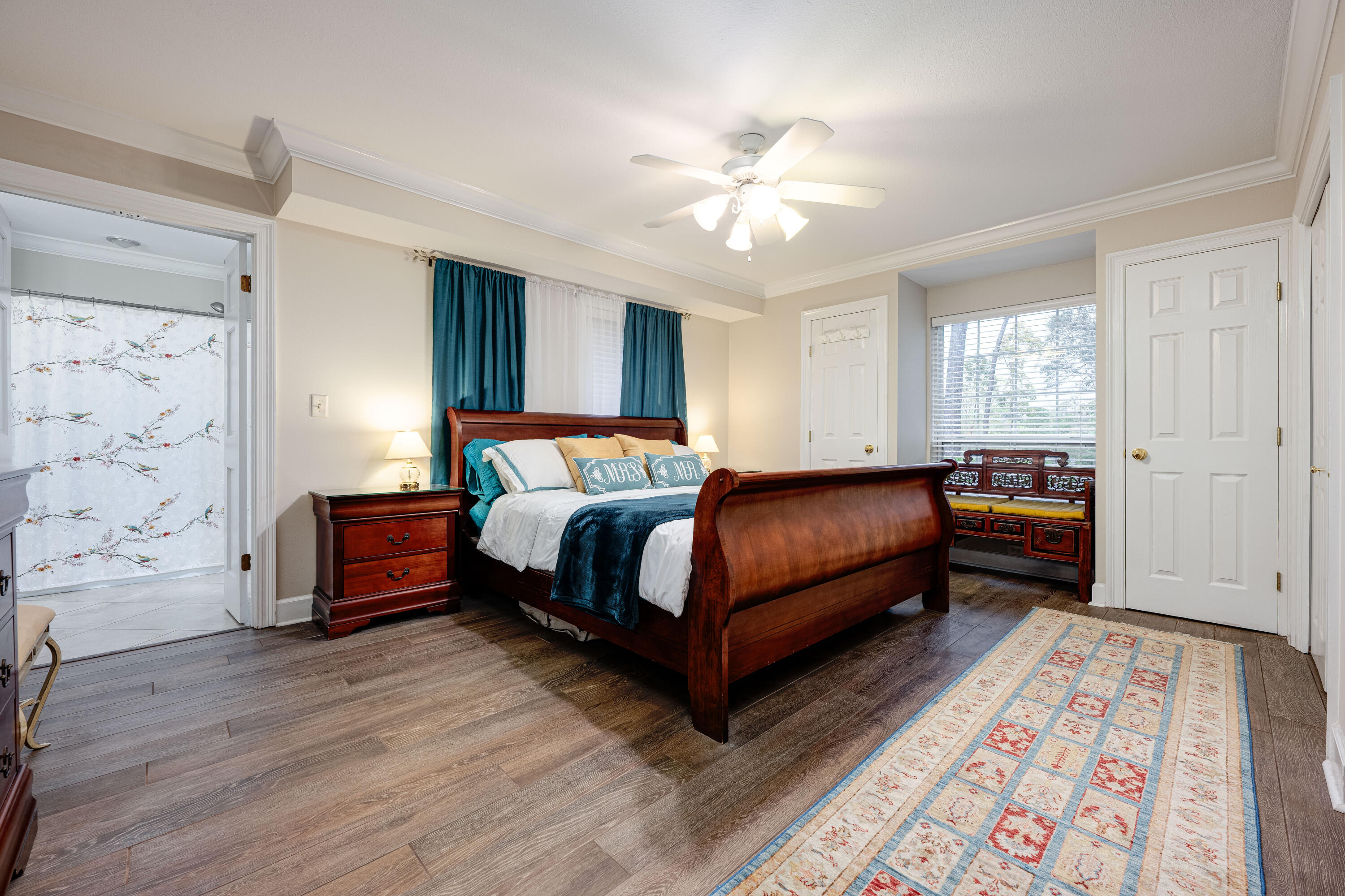 LE CHATEAU - Residential