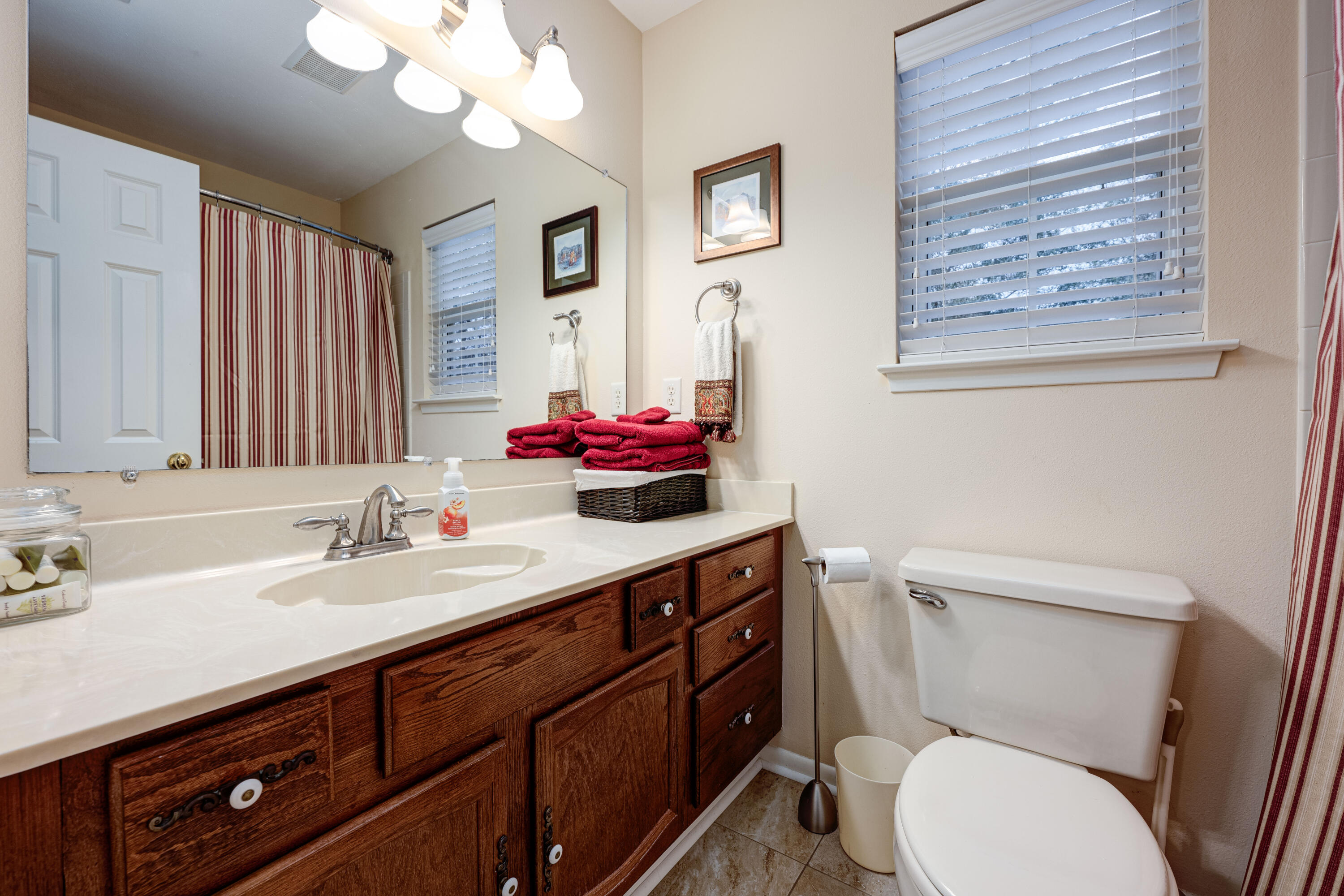 LE CHATEAU - Residential