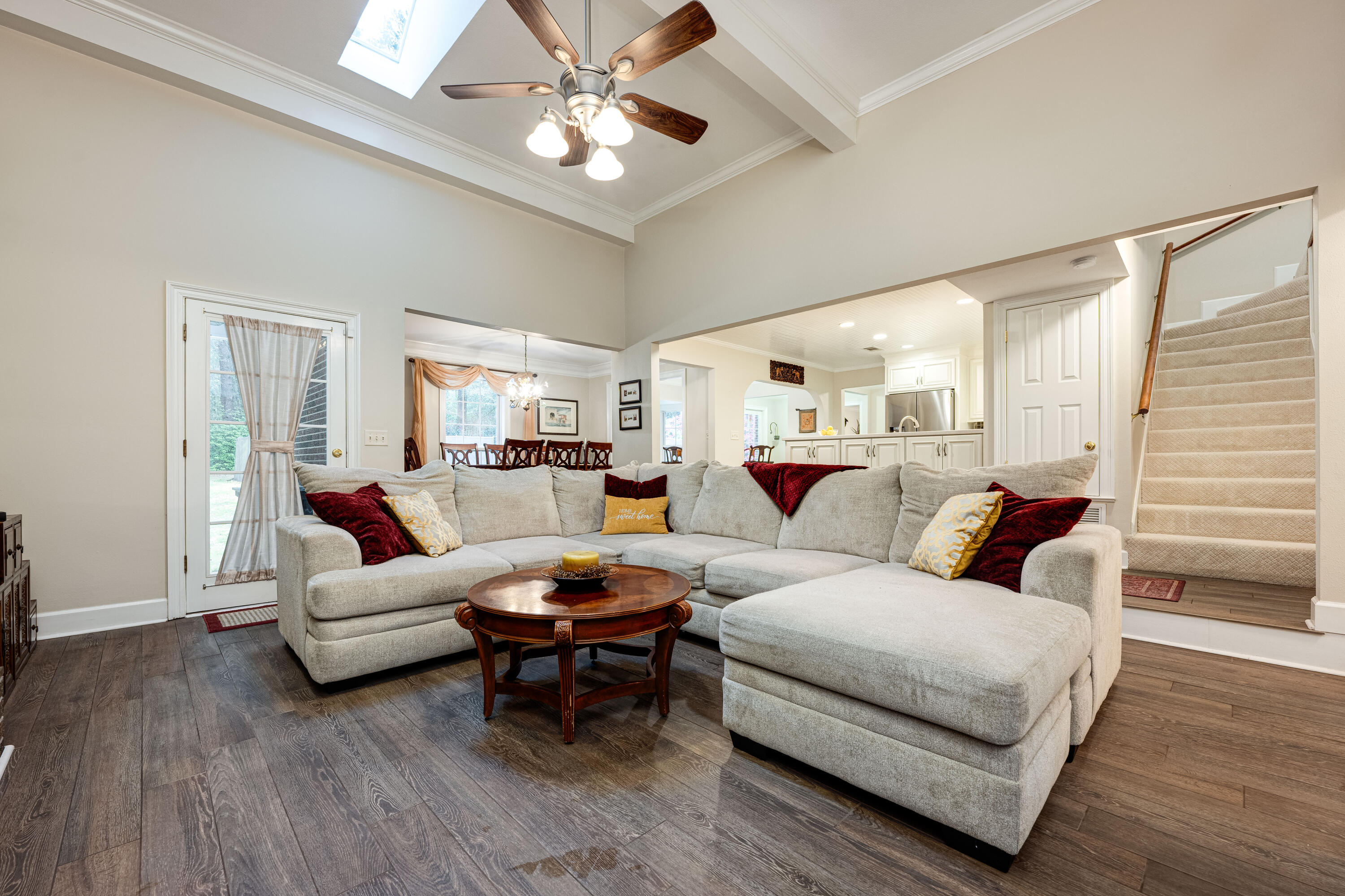 LE CHATEAU - Residential