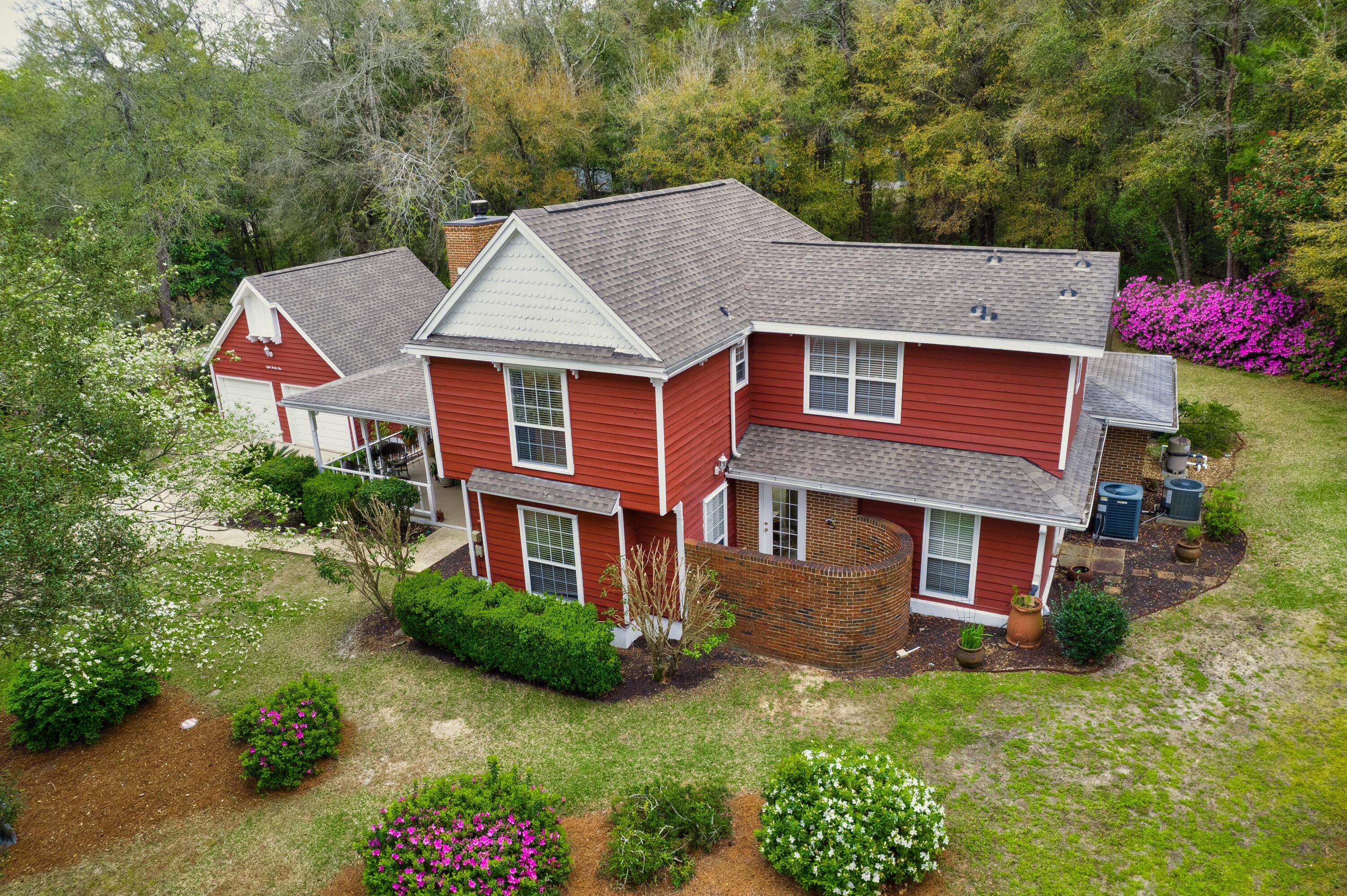 LE CHATEAU - Residential