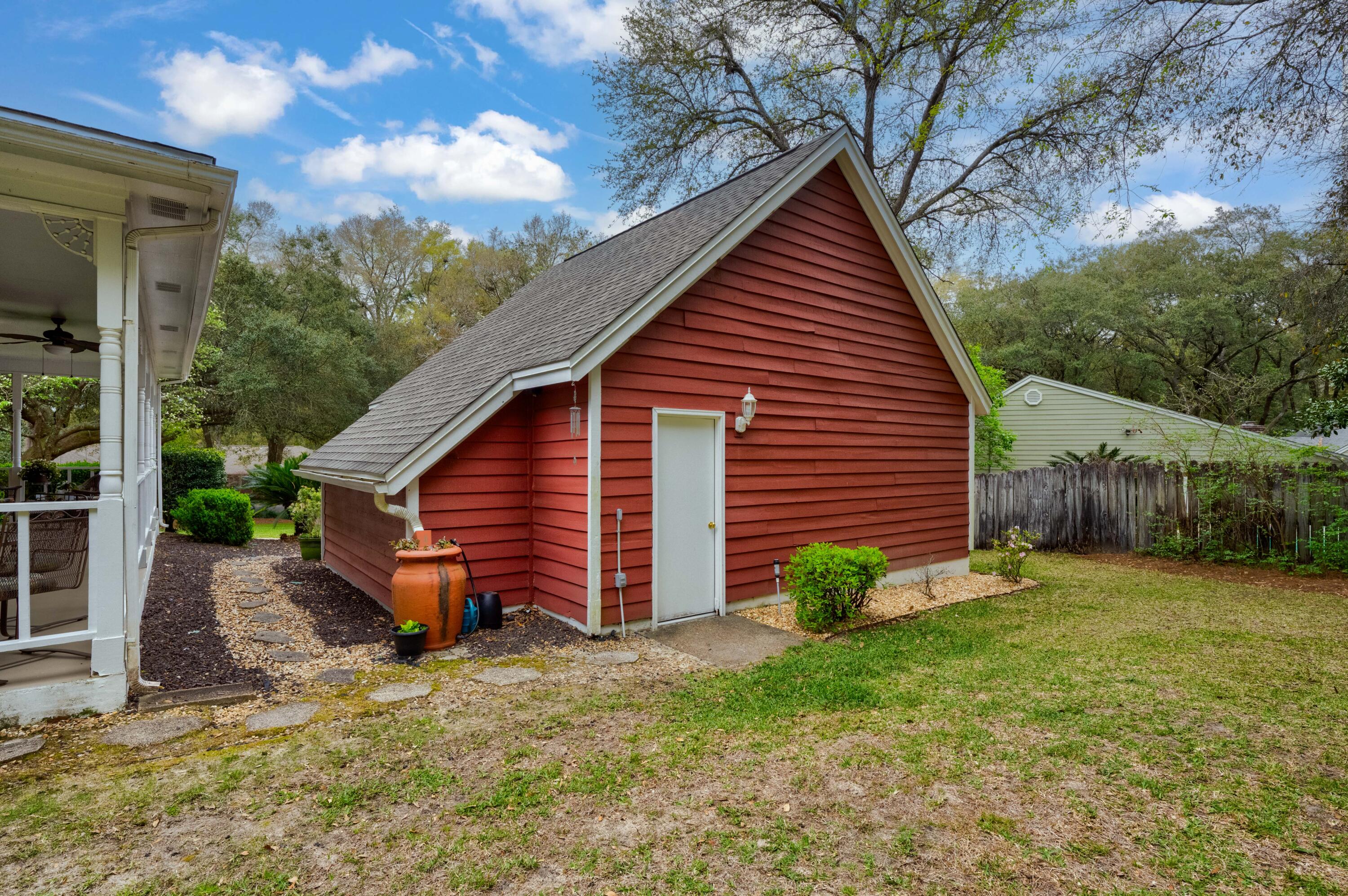 LE CHATEAU - Residential