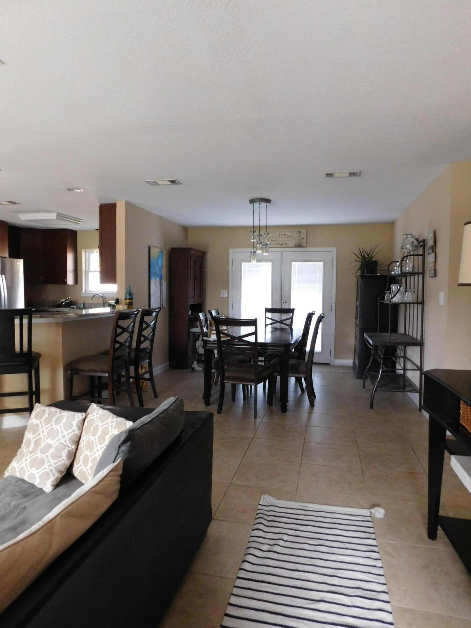 PALM ESTATES UNIT 3 - Residential