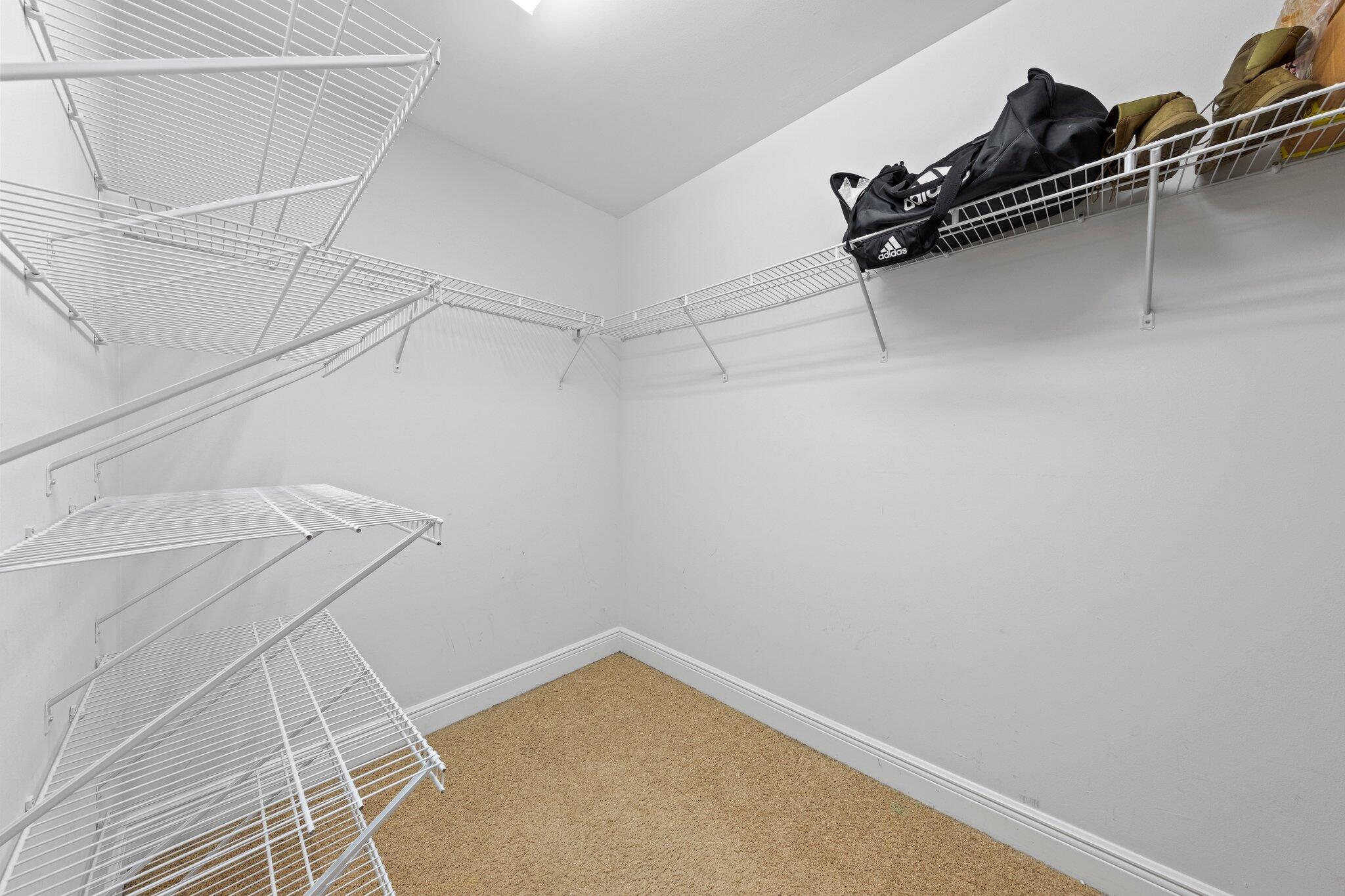 ROLLING RIDGE - Residential