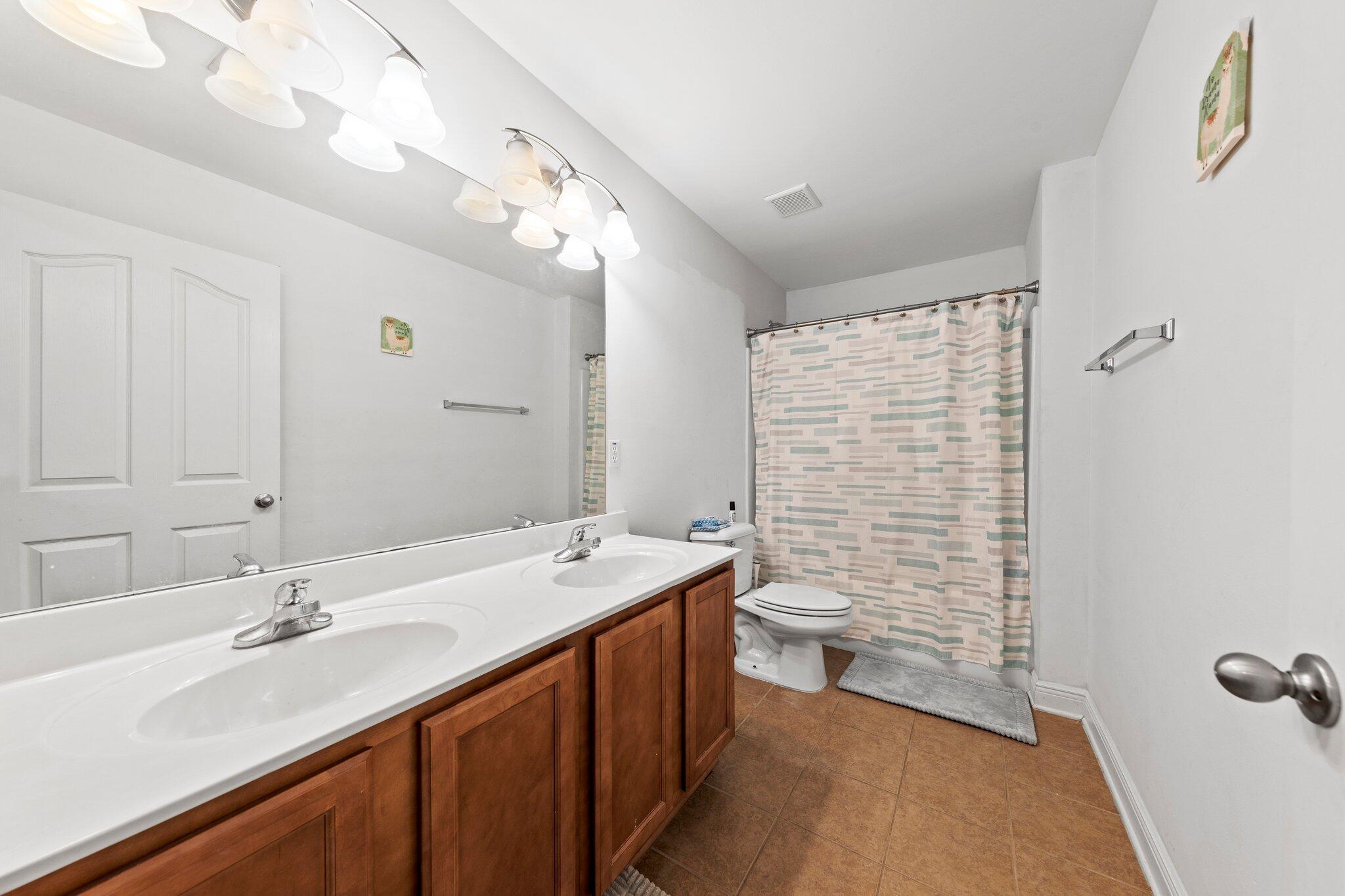 ROLLING RIDGE - Residential