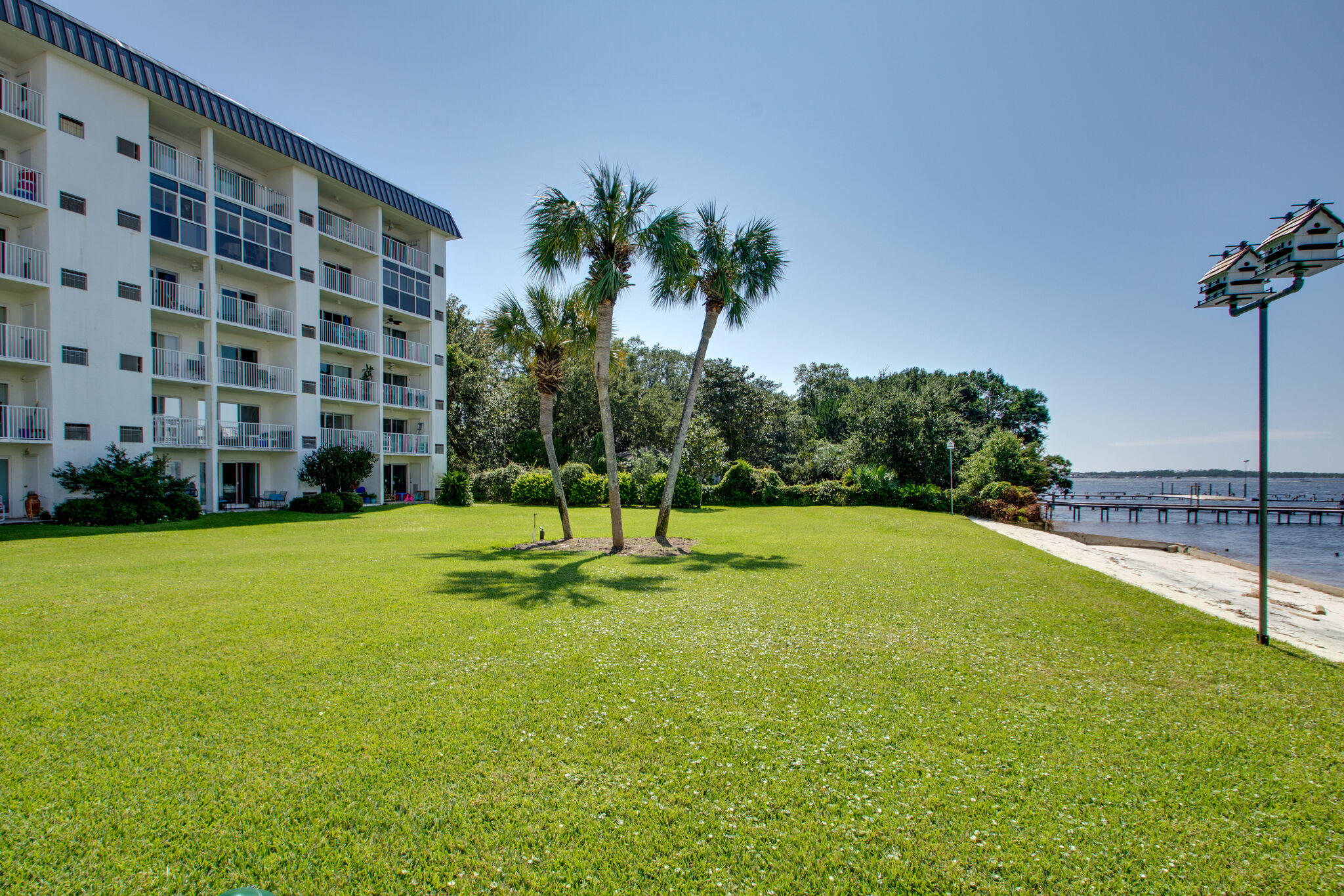 VALENCIA CONDO - Residential