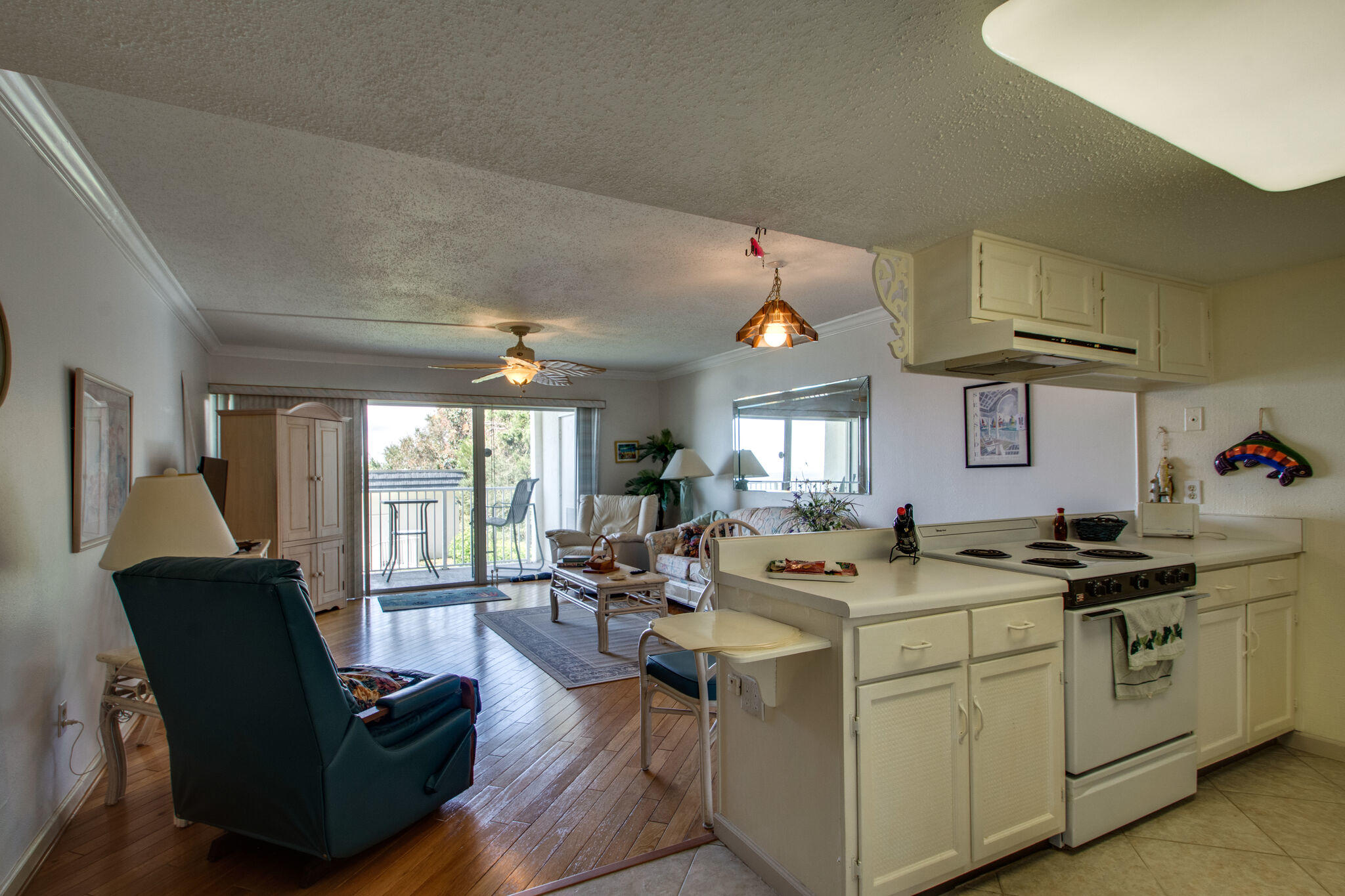 VALENCIA CONDO - Residential