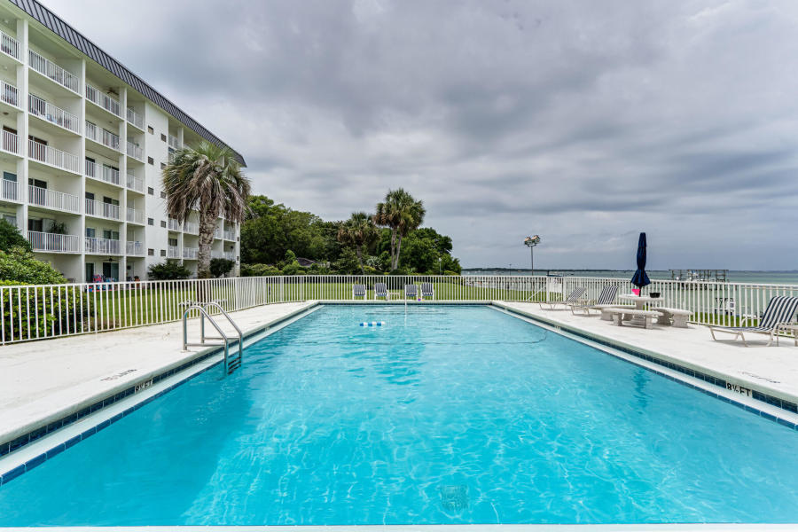 VALENCIA CONDO - Residential