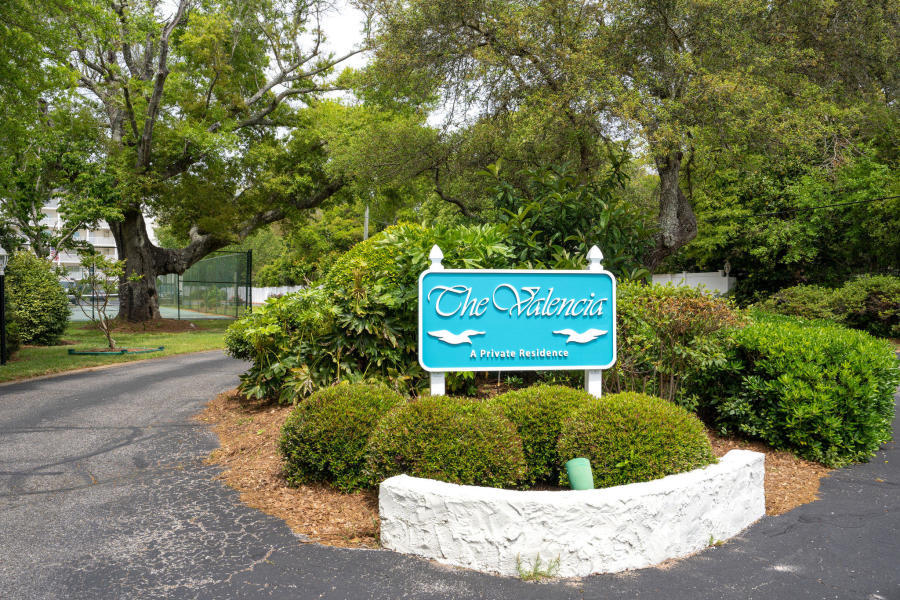 VALENCIA CONDO - Residential