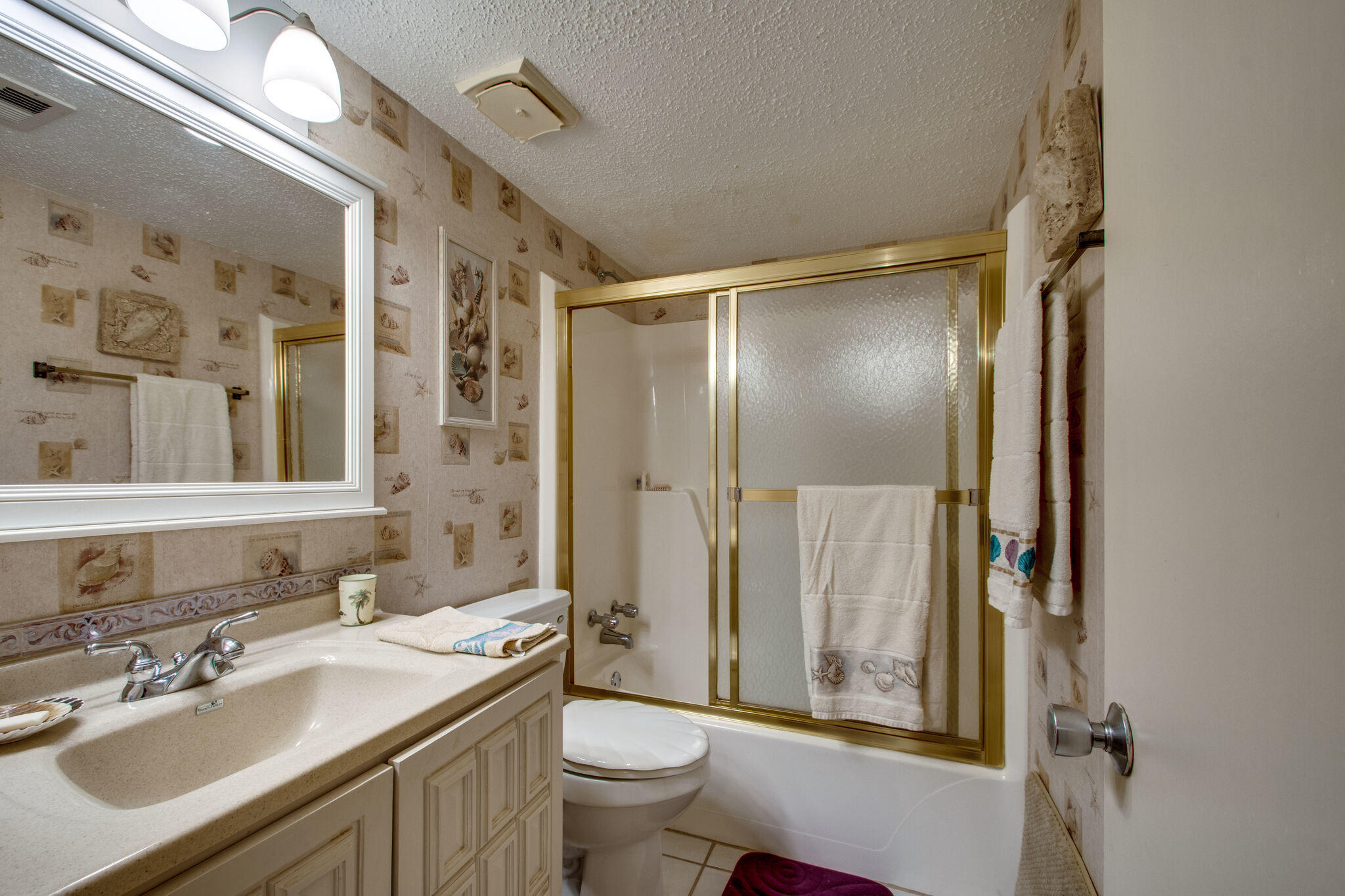 VALENCIA CONDO - Residential