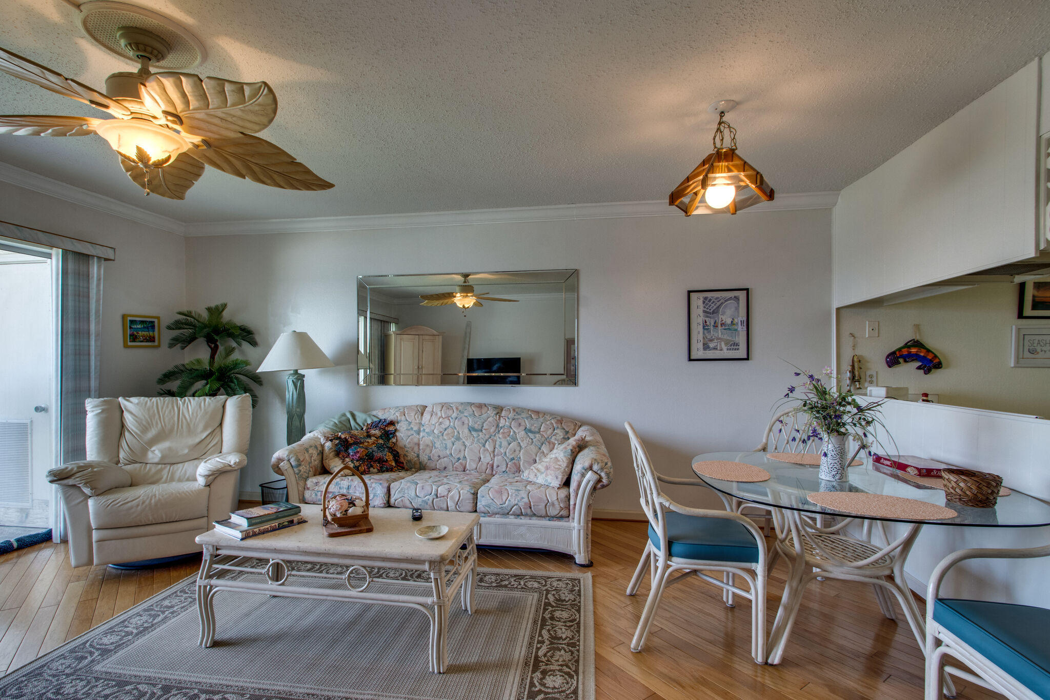 VALENCIA CONDO - Residential