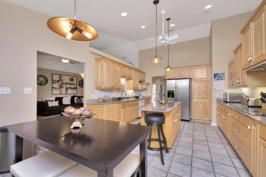 HOLLEY BY THE SEA - Residential