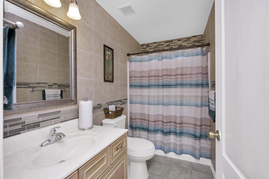 HOLLEY BY THE SEA - Residential