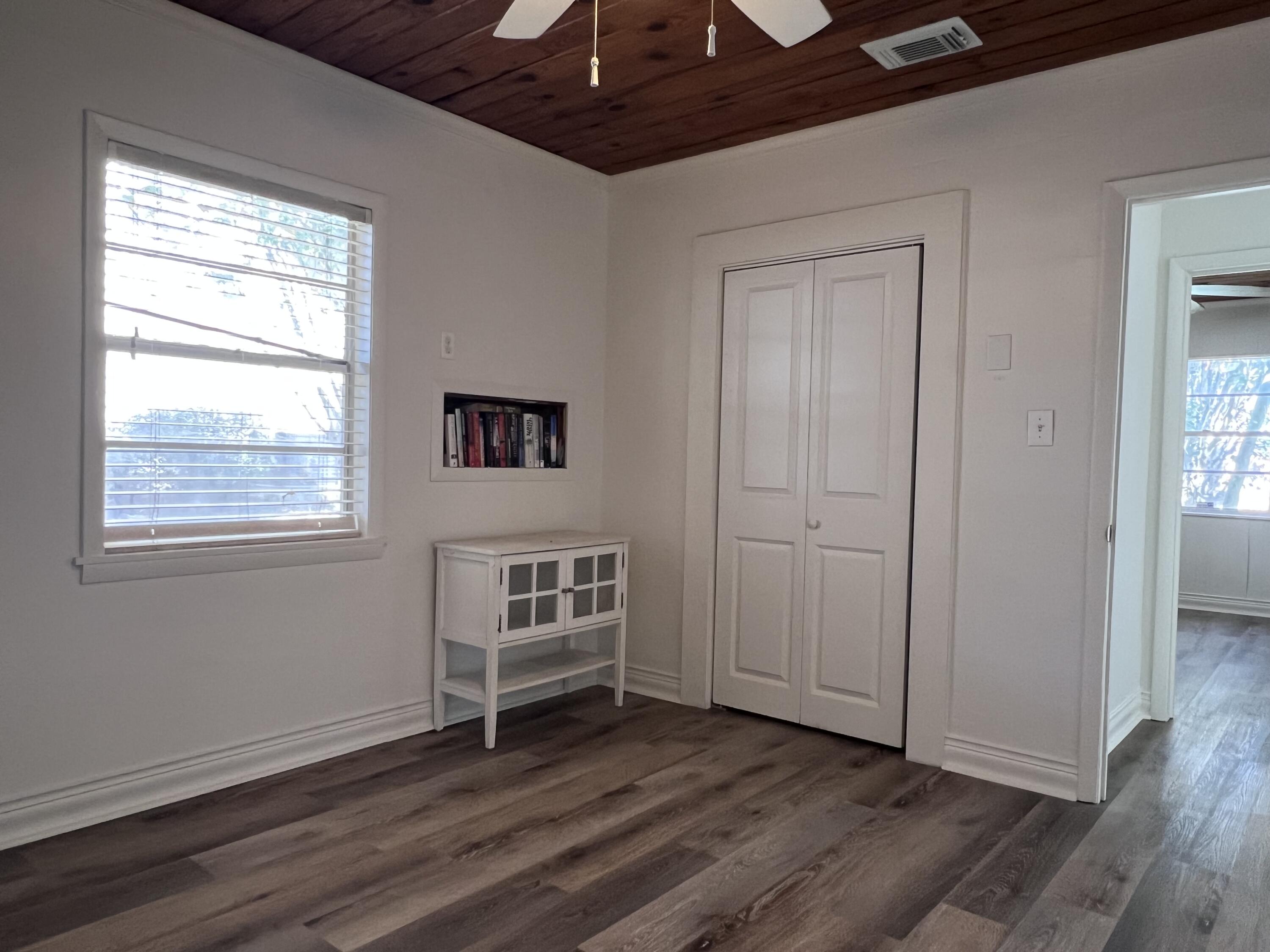 EL CENTRO BEACH - Residential