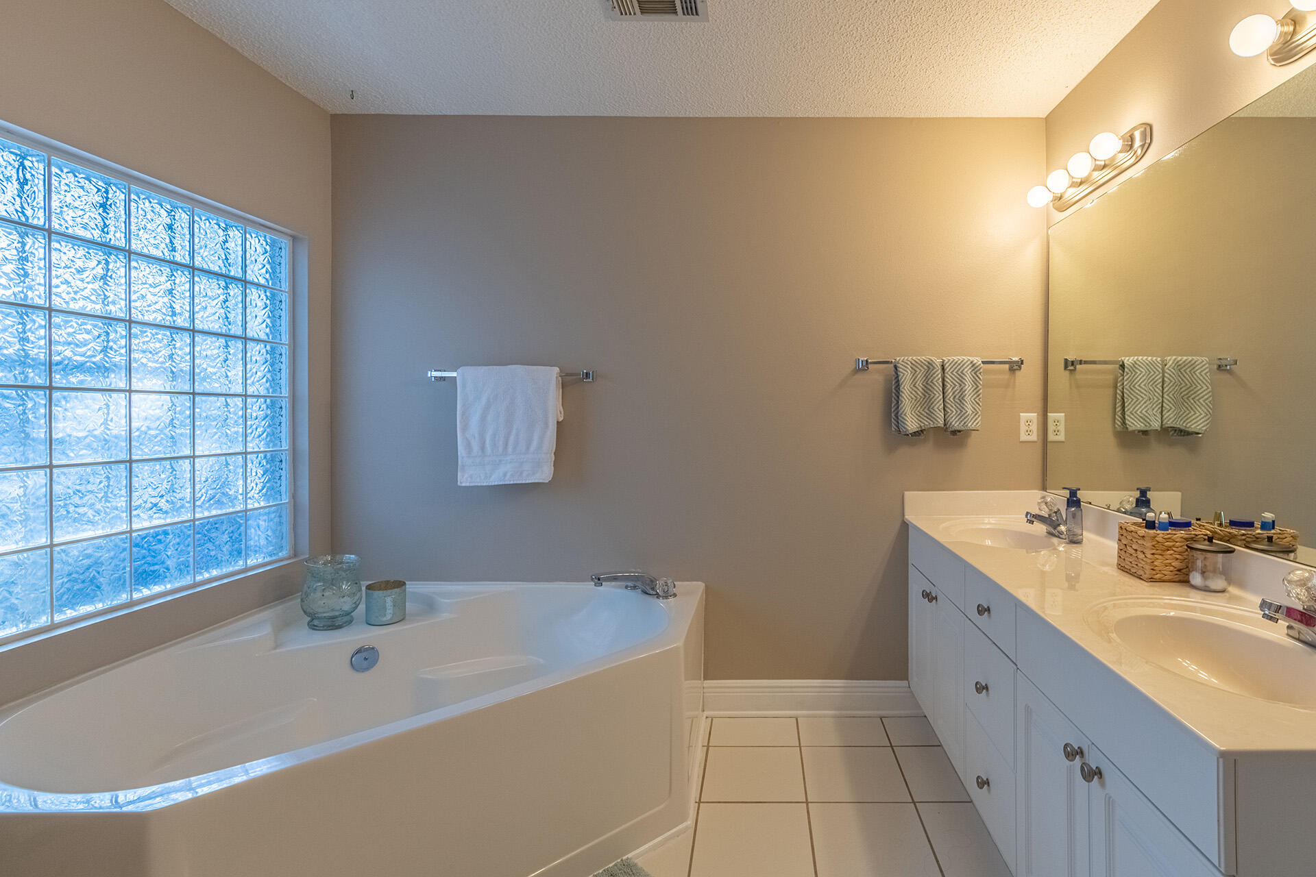 MAGNOLIA PLANTATION AT BLUEWATER BAY - Residential