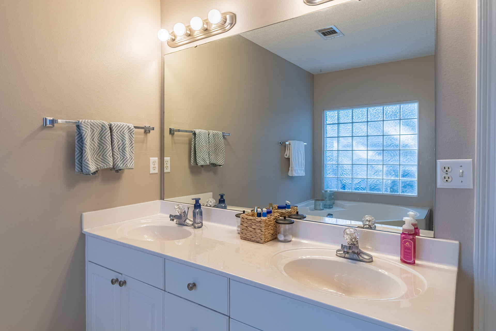 MAGNOLIA PLANTATION AT BLUEWATER BAY - Residential