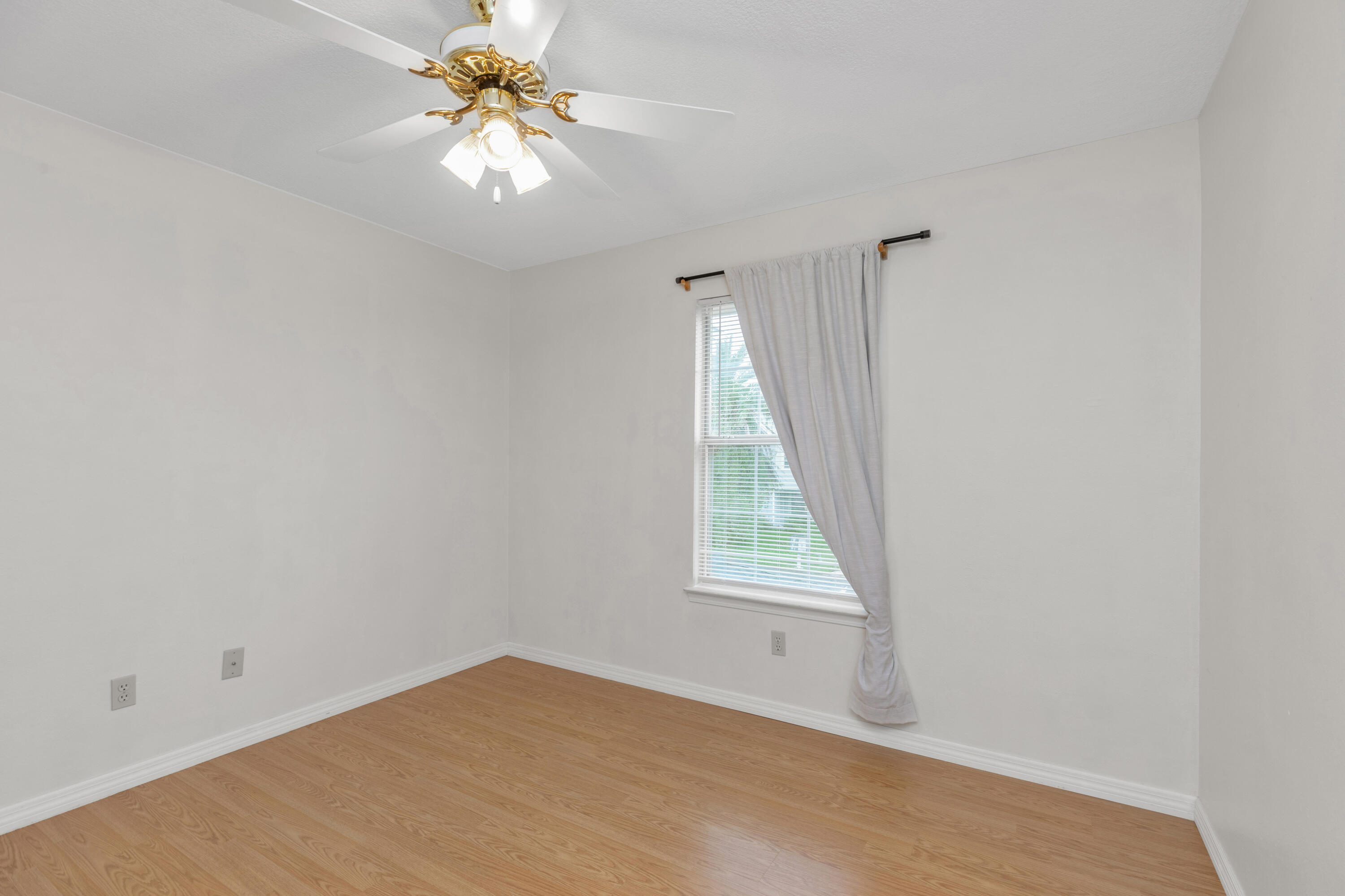 CHARLESTON - Residential