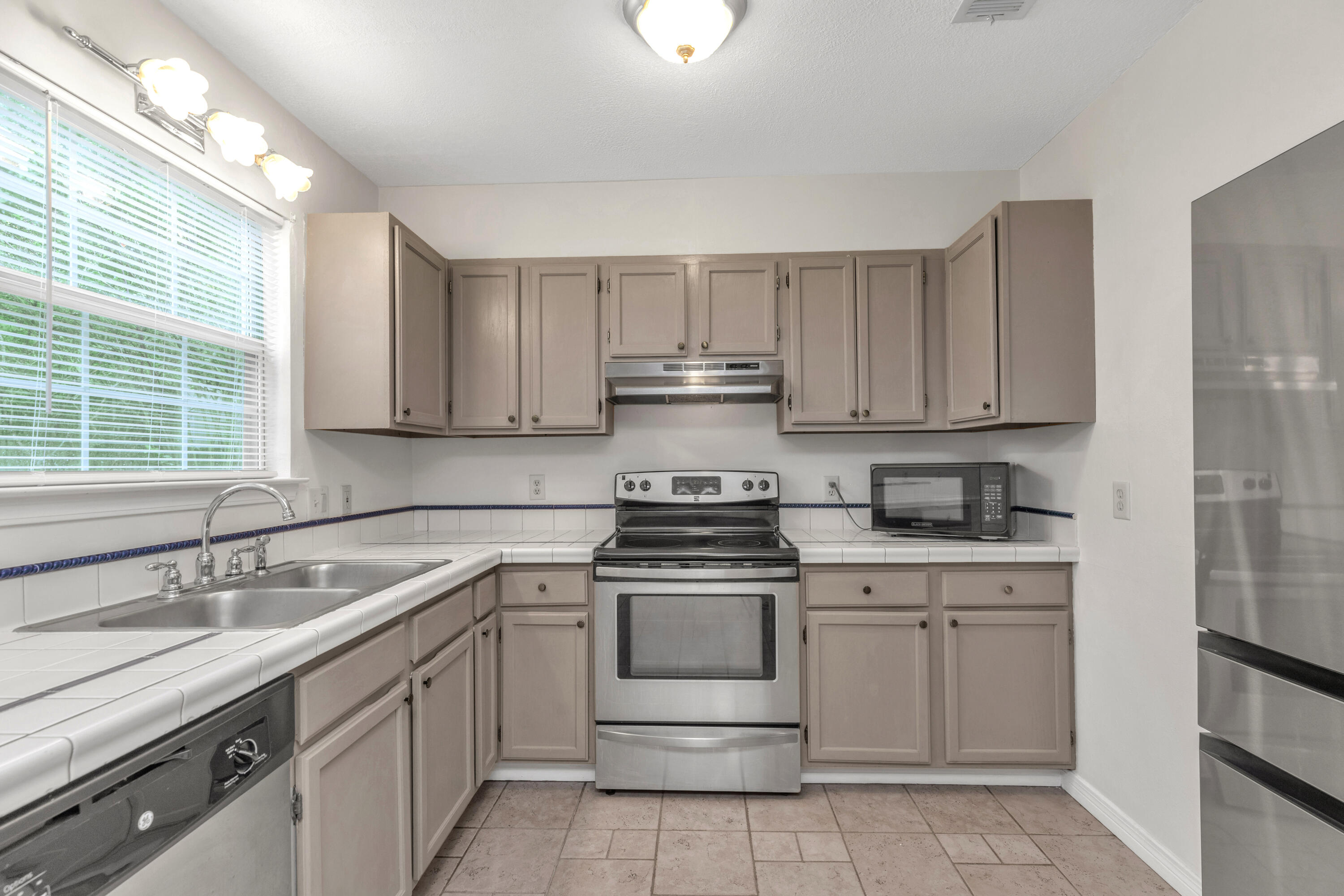 CHARLESTON - Residential