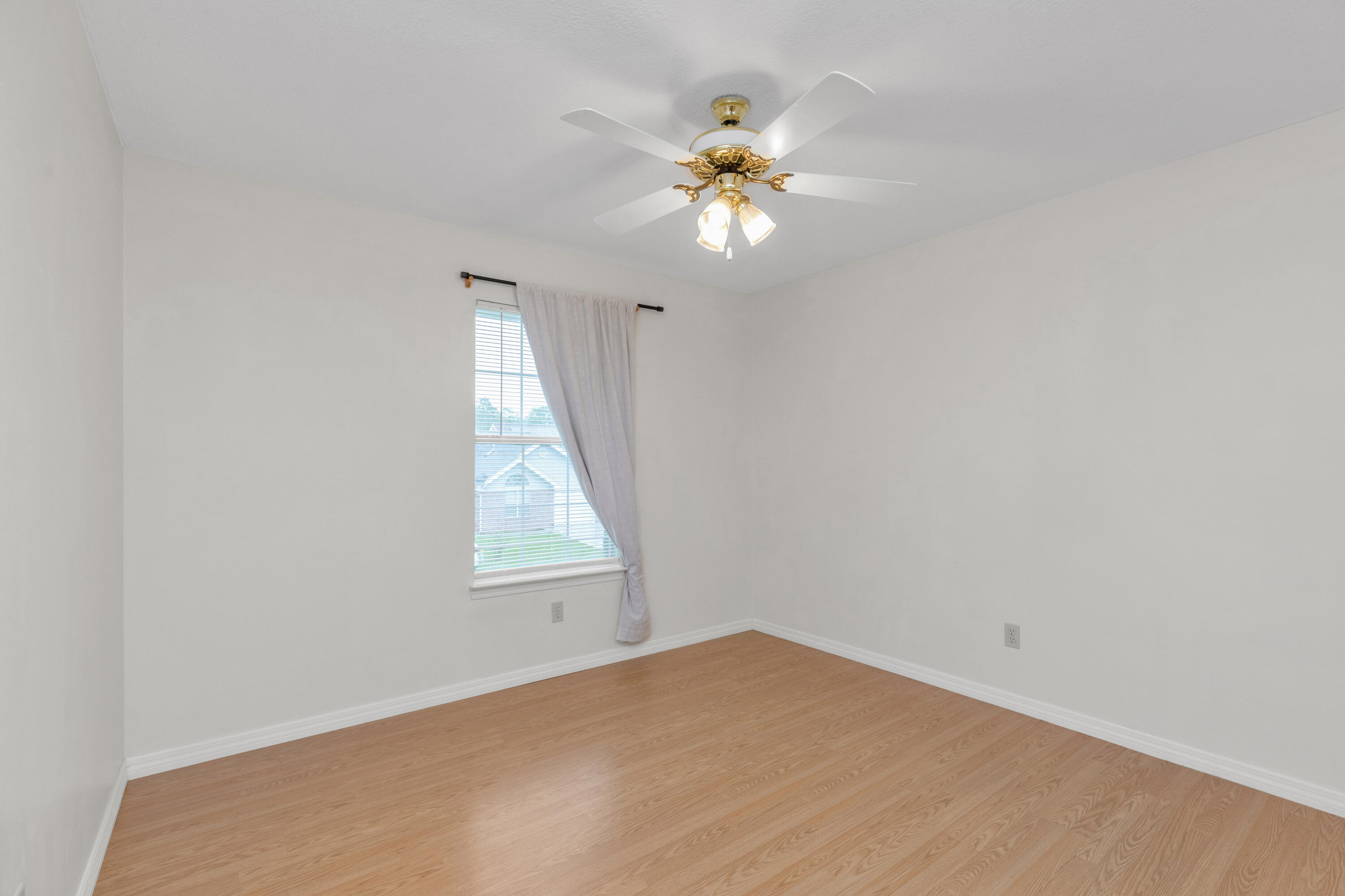 CHARLESTON - Residential