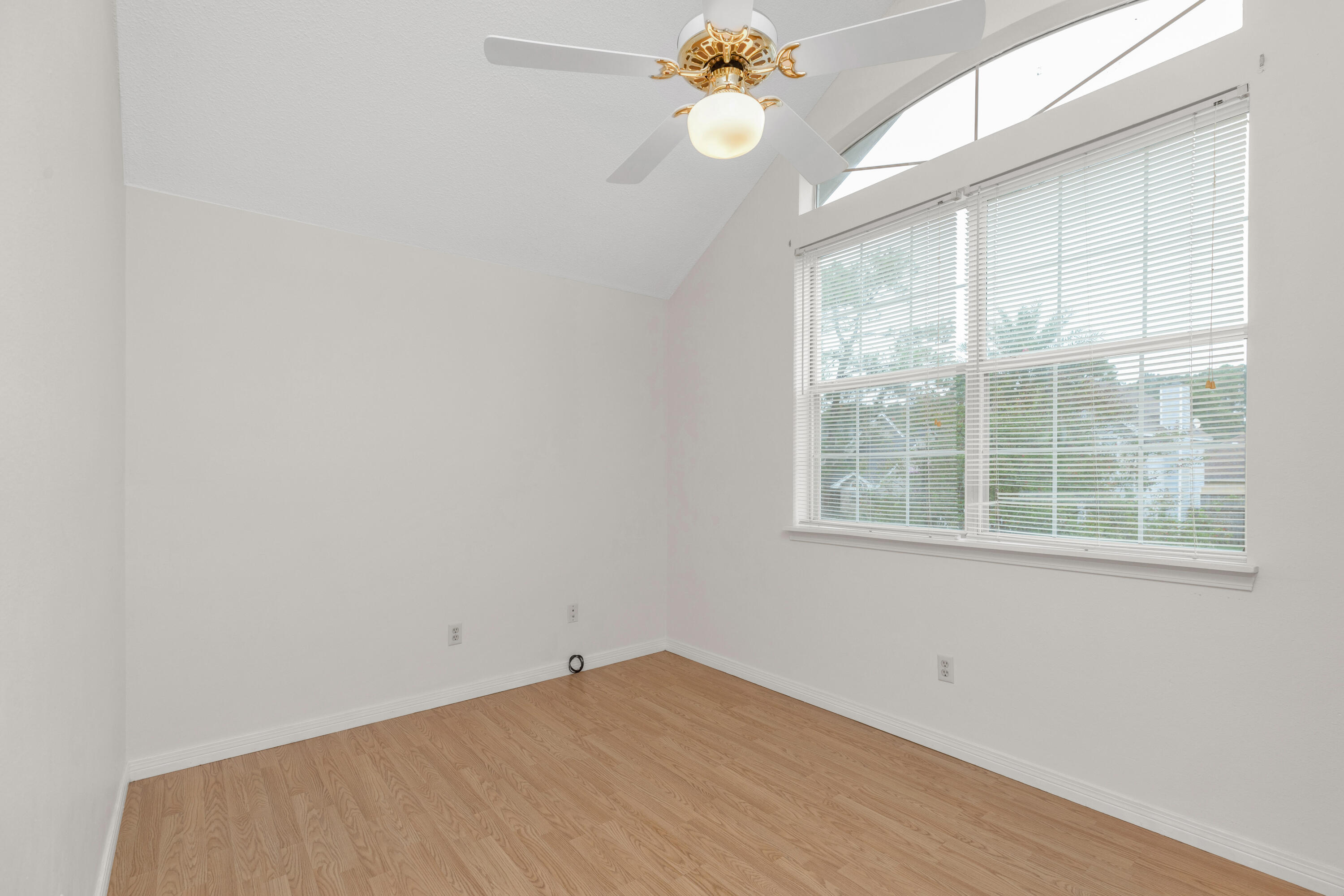 CHARLESTON - Residential