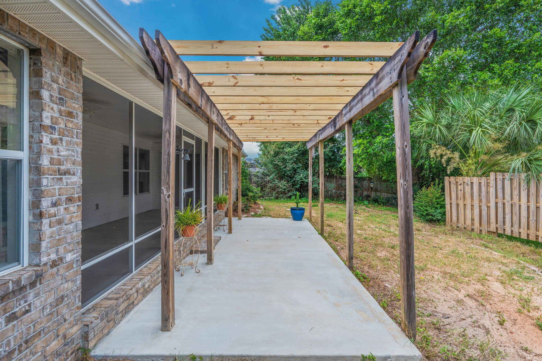 BROOKE ESTATES PH I - Residential