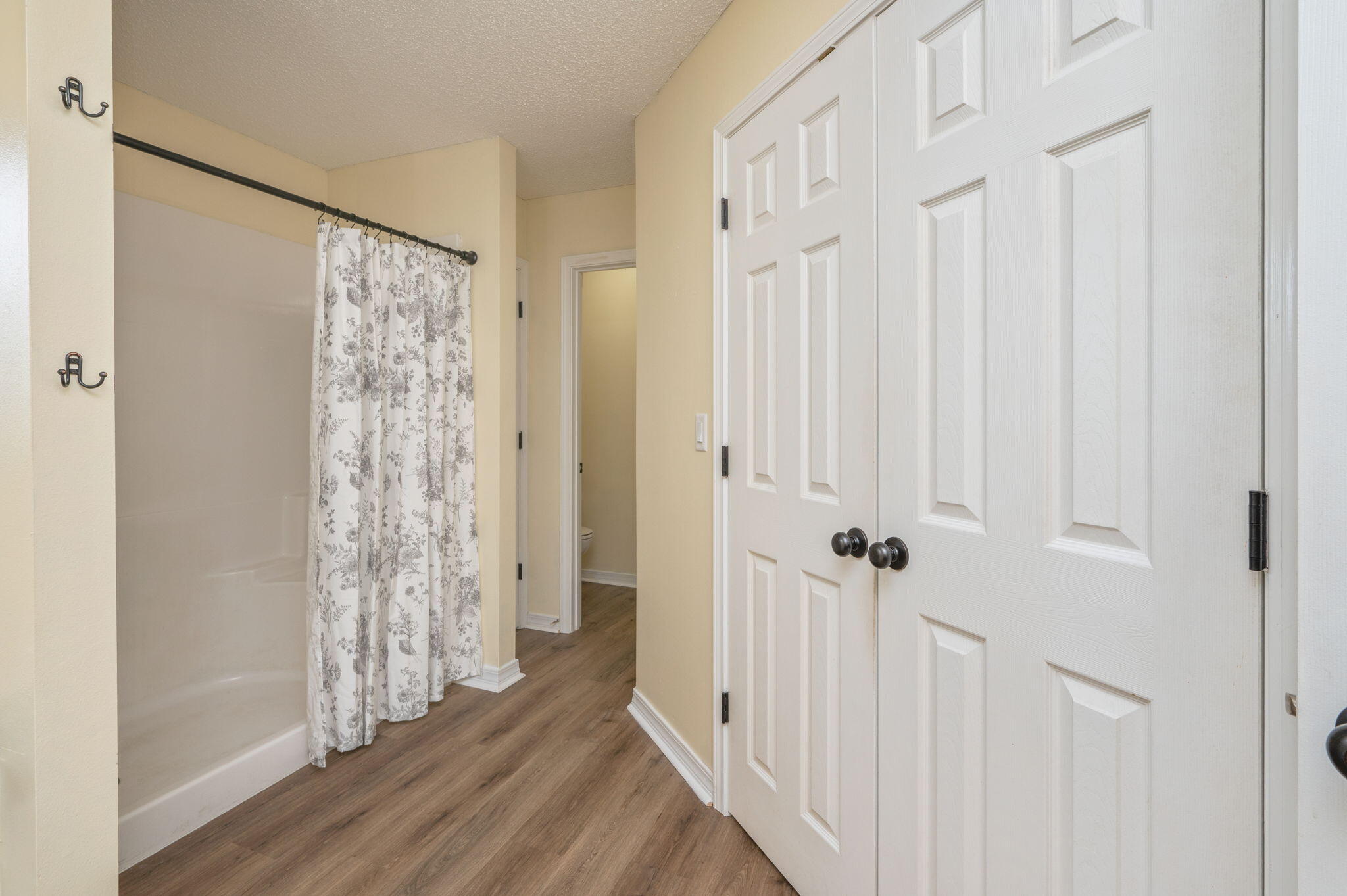 BROOKE ESTATES PH I - Residential