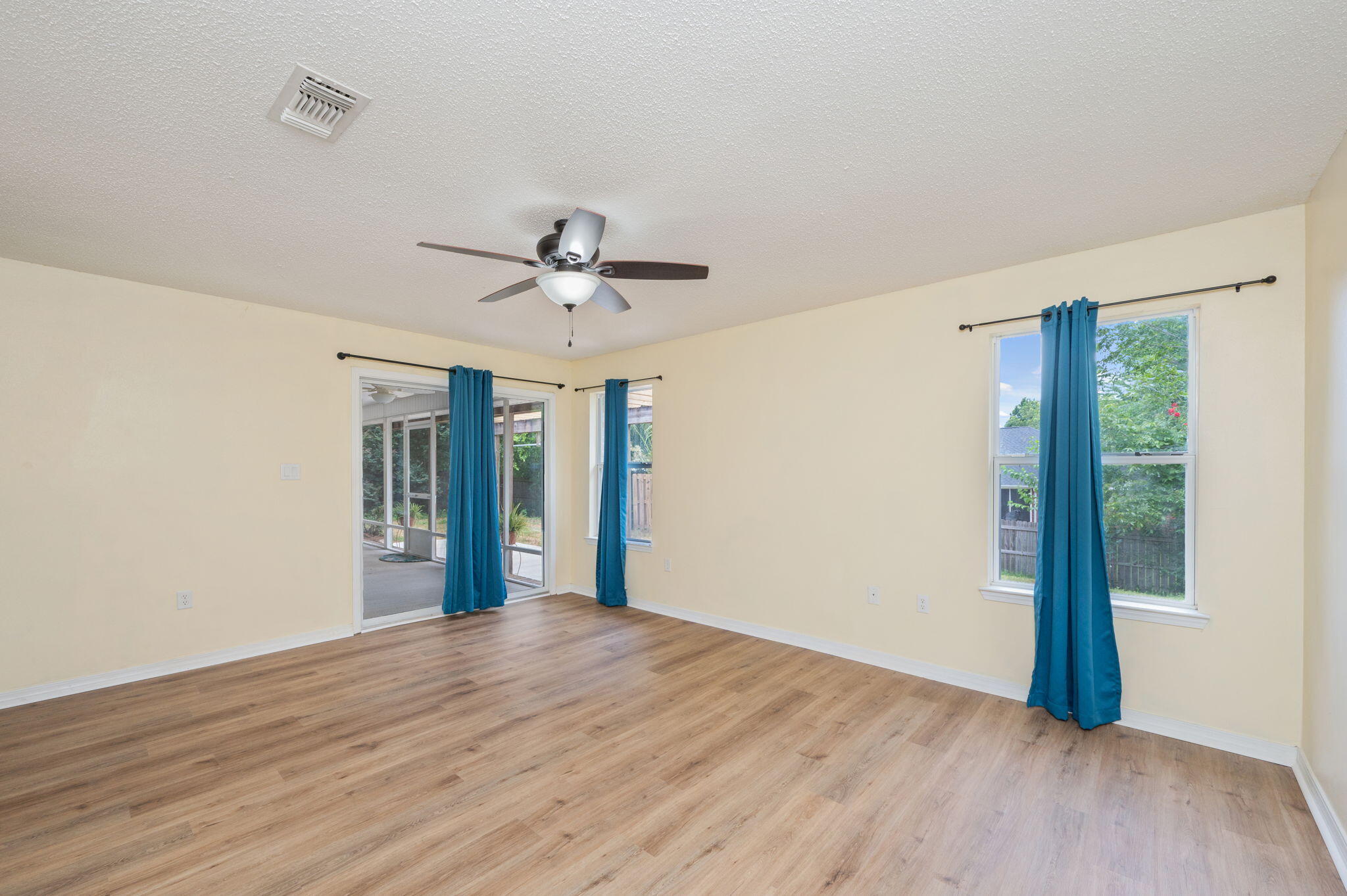 BROOKE ESTATES PH I - Residential