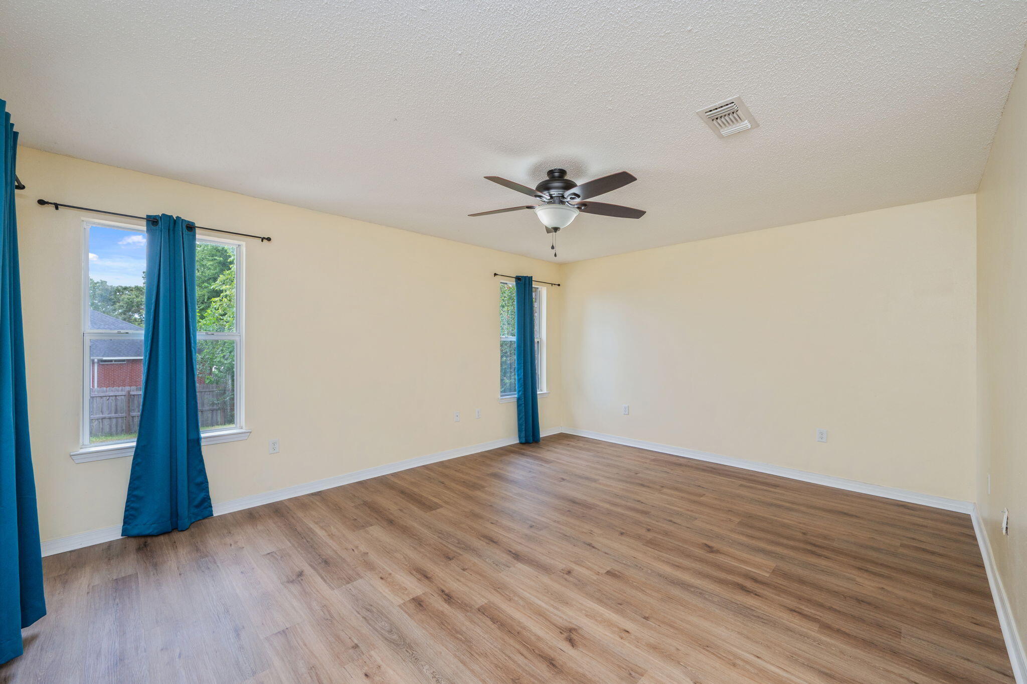 BROOKE ESTATES PH I - Residential