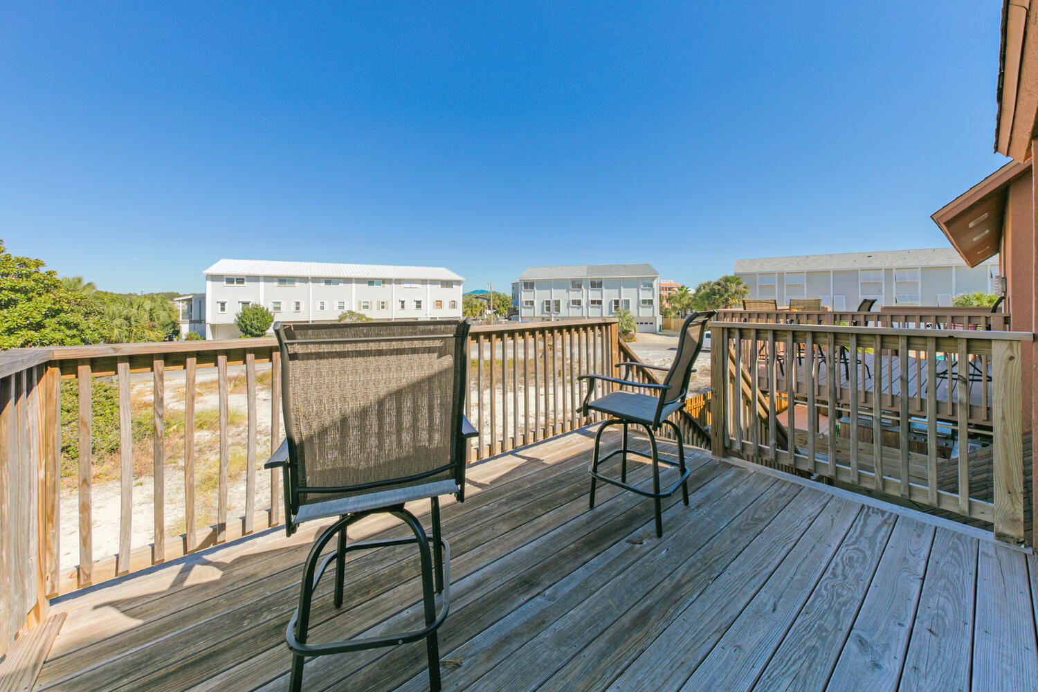 Court Del Mar - Residential