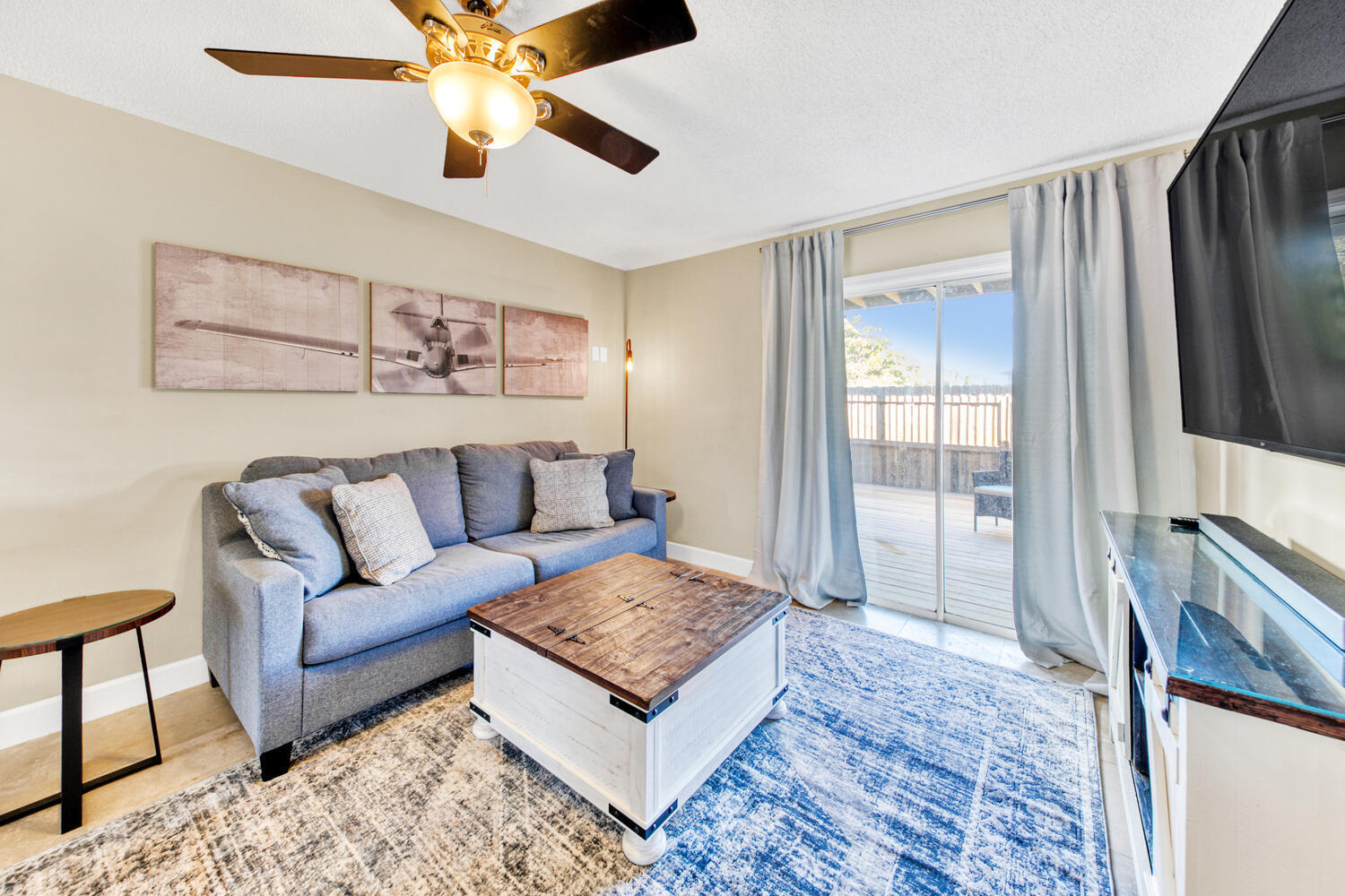 Court Del Mar - Residential