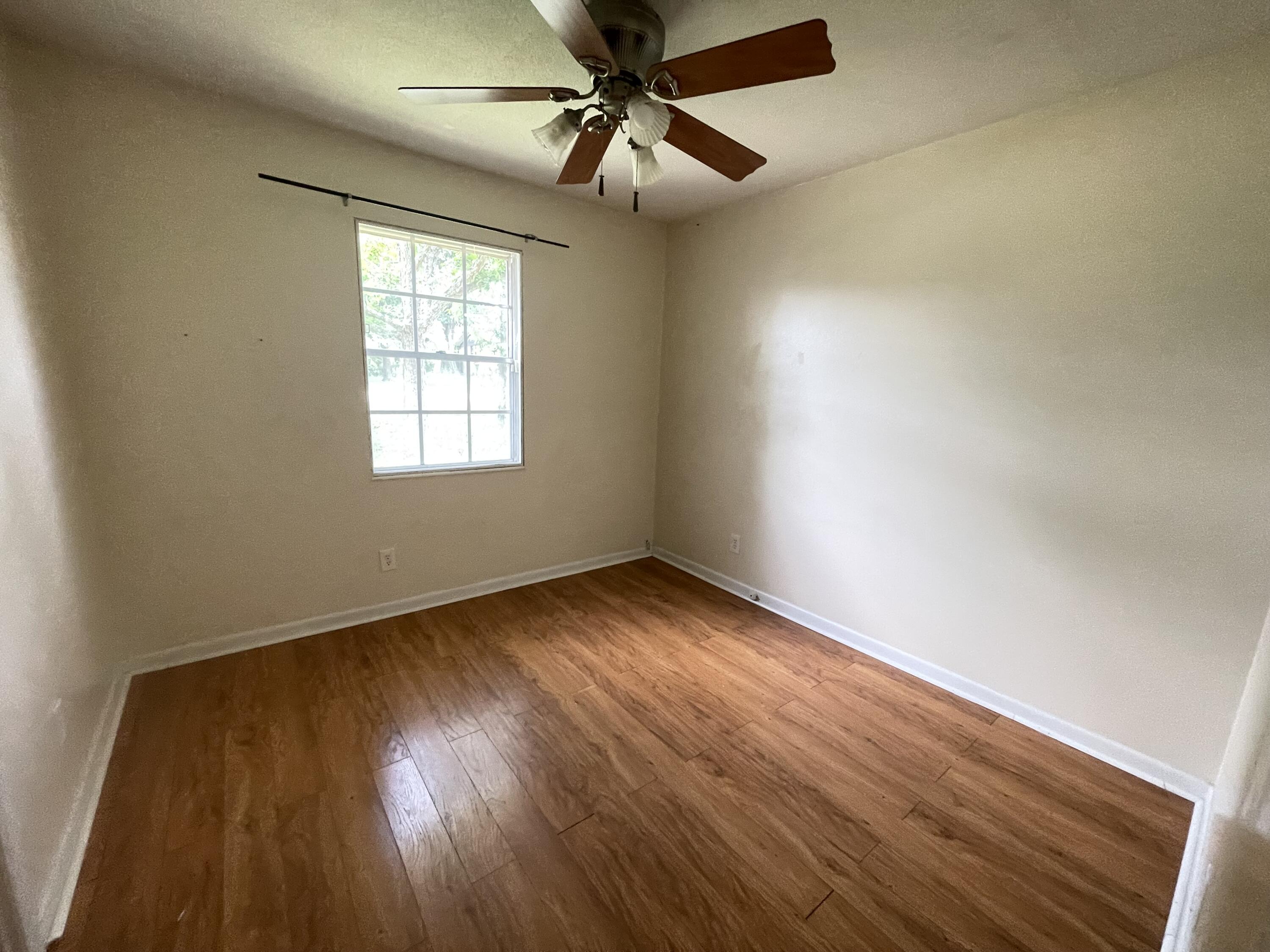 PINE LAKE S/D - Residential Lease