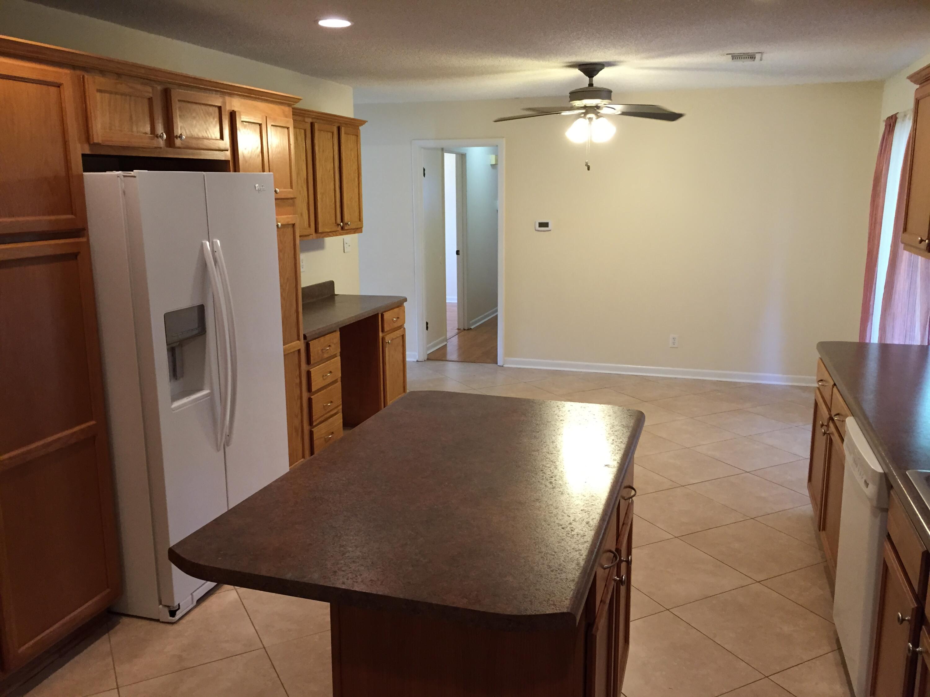 PINE LAKE S/D - Residential Lease