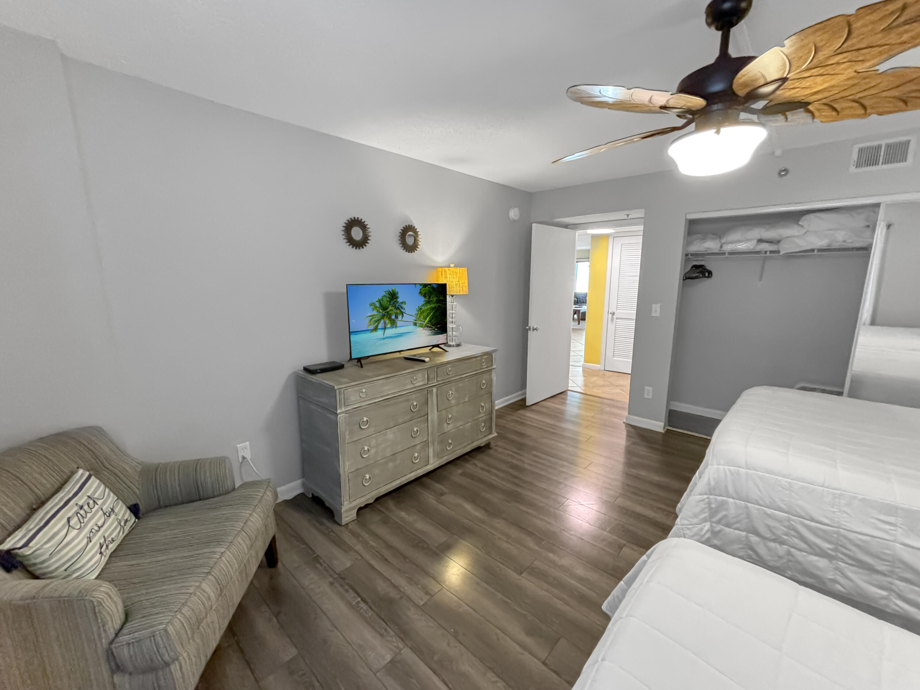 SURF DWELLER CONDO - Residential