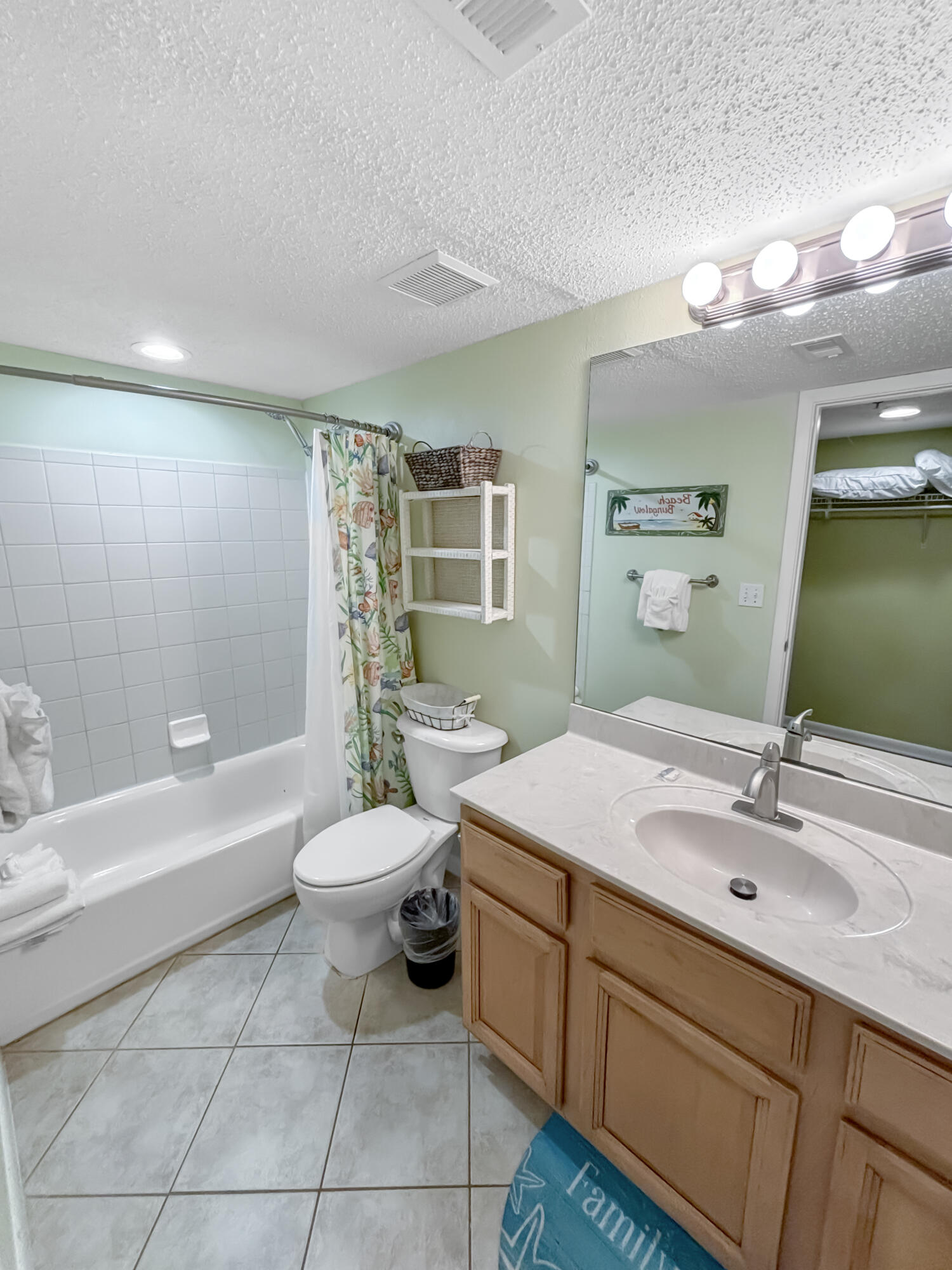 SURF DWELLER CONDO - Residential