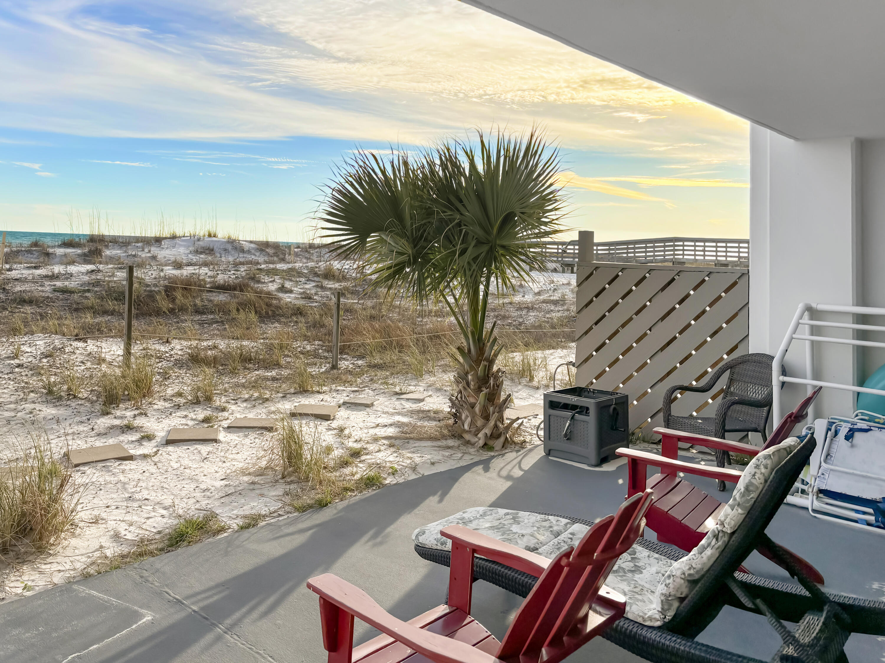 SURF DWELLER CONDO - Residential