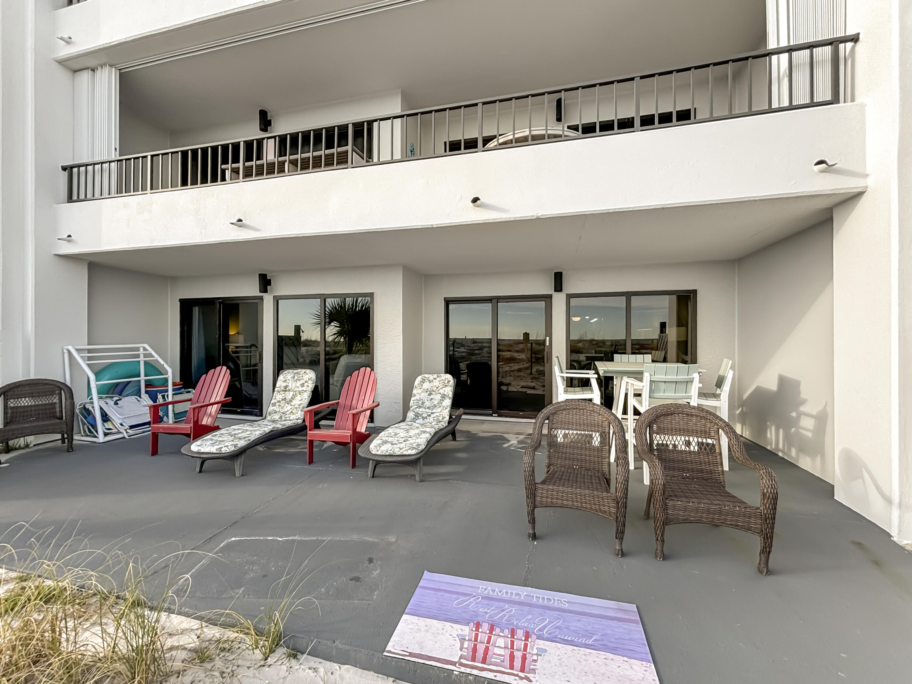 SURF DWELLER CONDO - Residential