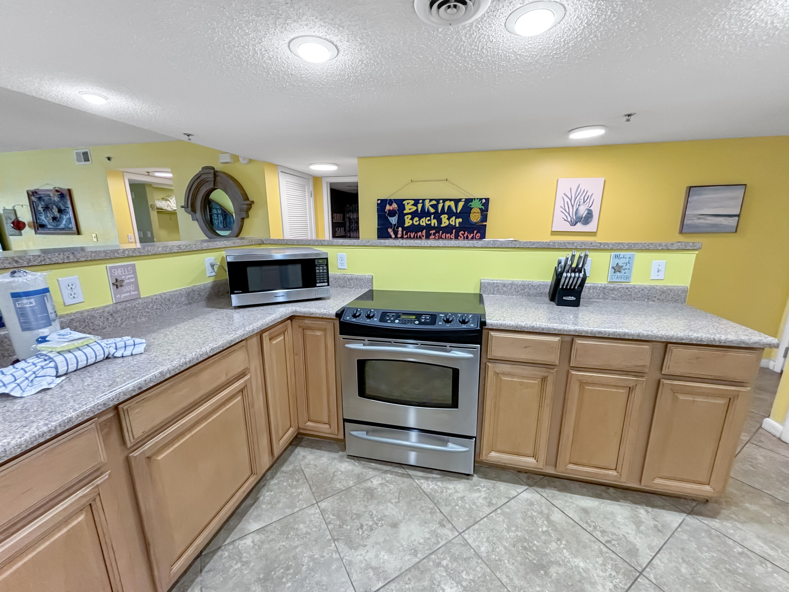 SURF DWELLER CONDO - Residential