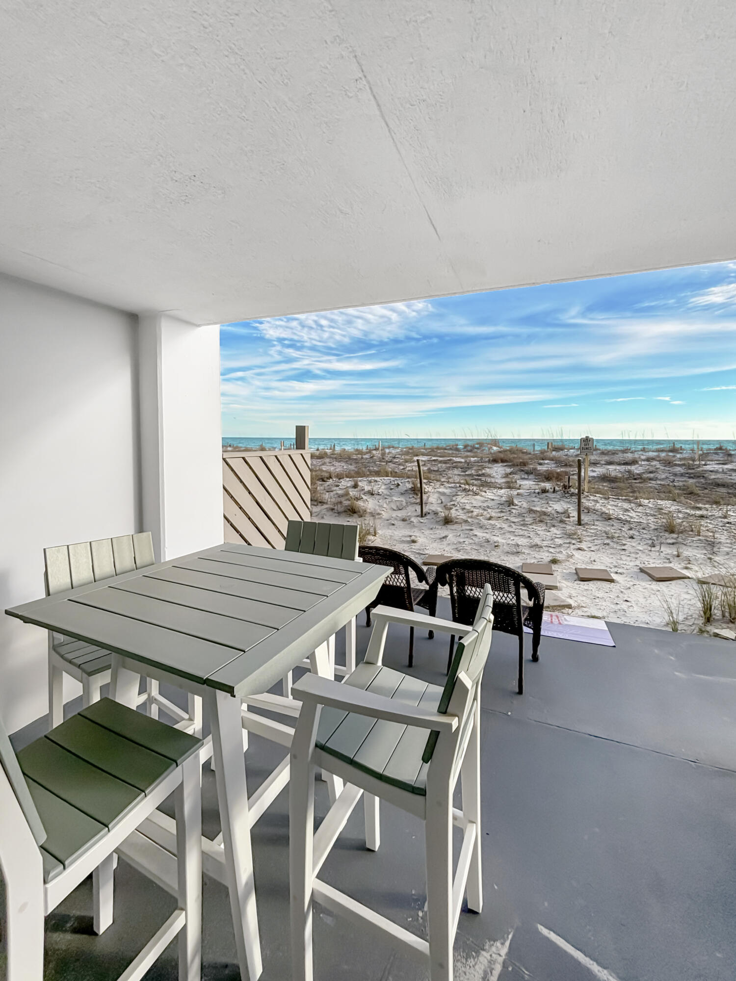 SURF DWELLER CONDO - Residential