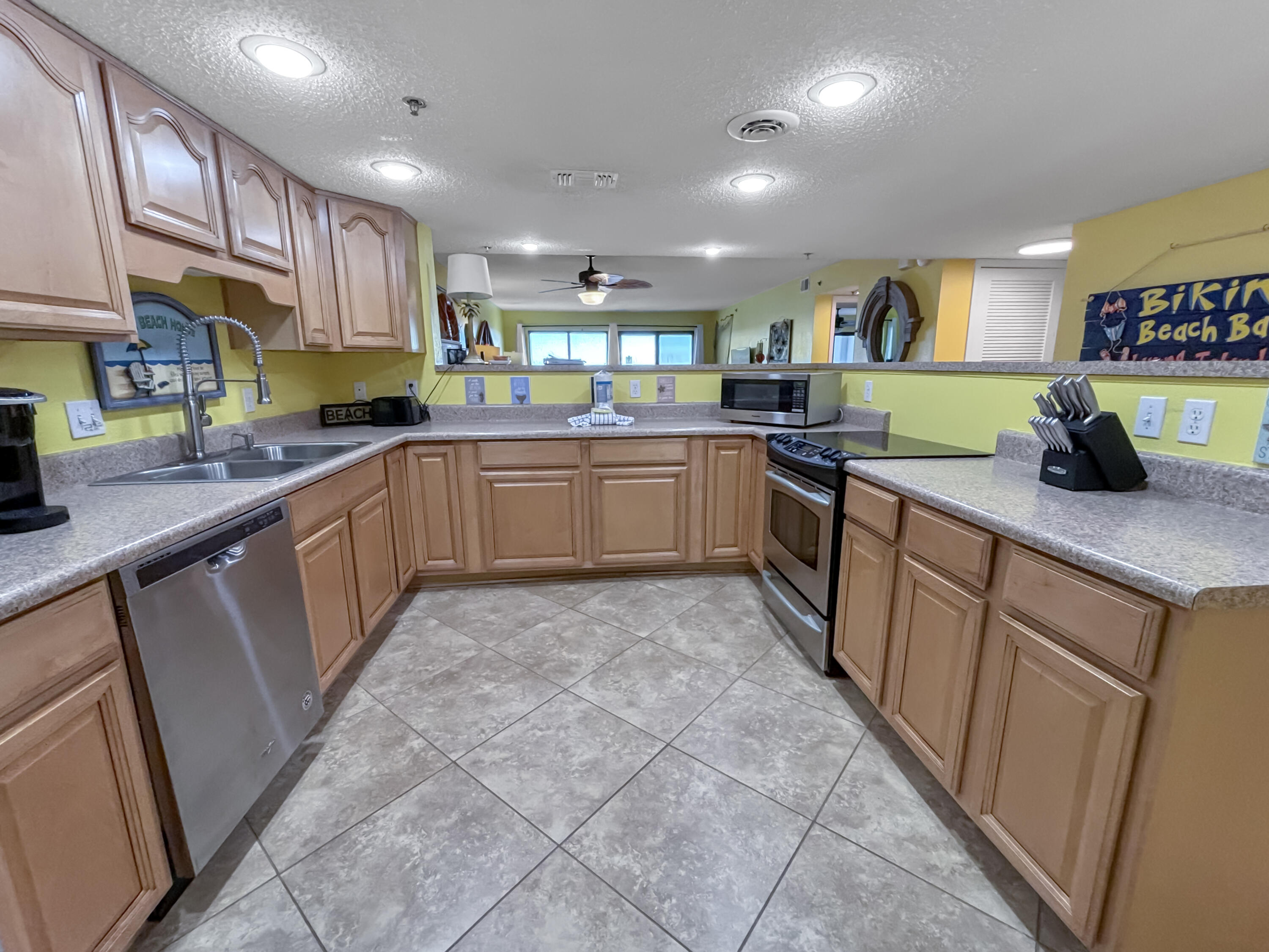 SURF DWELLER CONDO - Residential