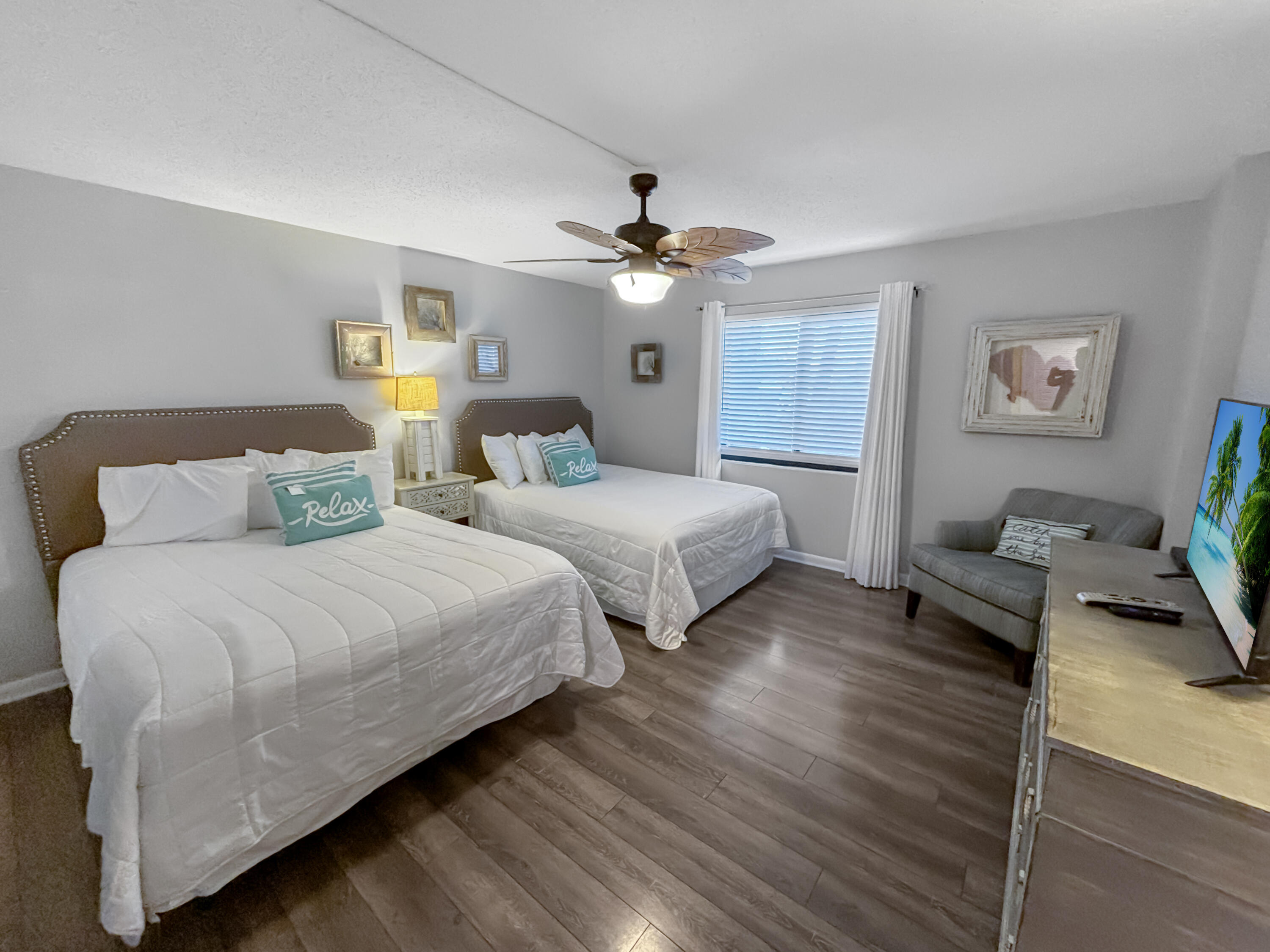 SURF DWELLER CONDO - Residential