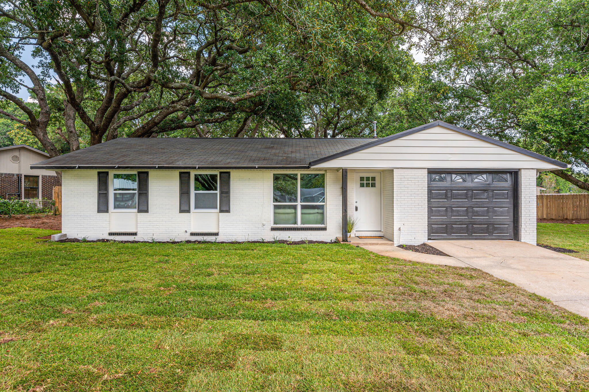 OAKLAND HEIGHTS - Residential