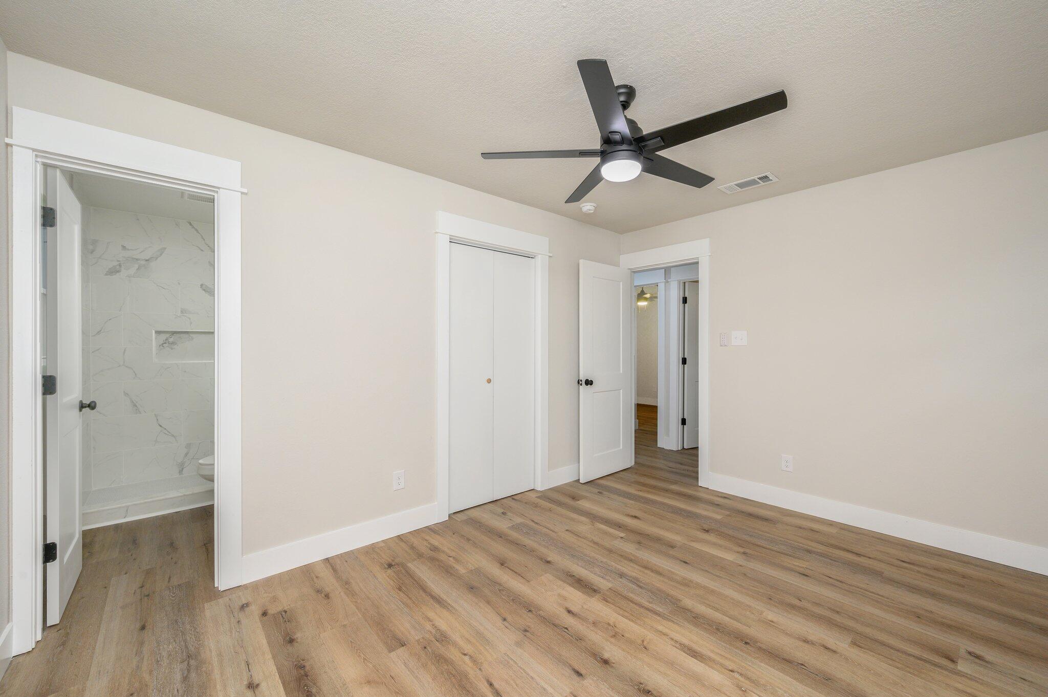 OAKLAND HEIGHTS - Residential