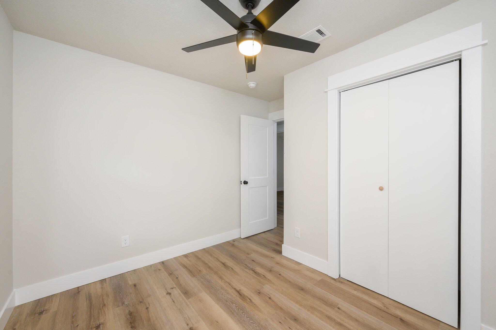 OAKLAND HEIGHTS - Residential