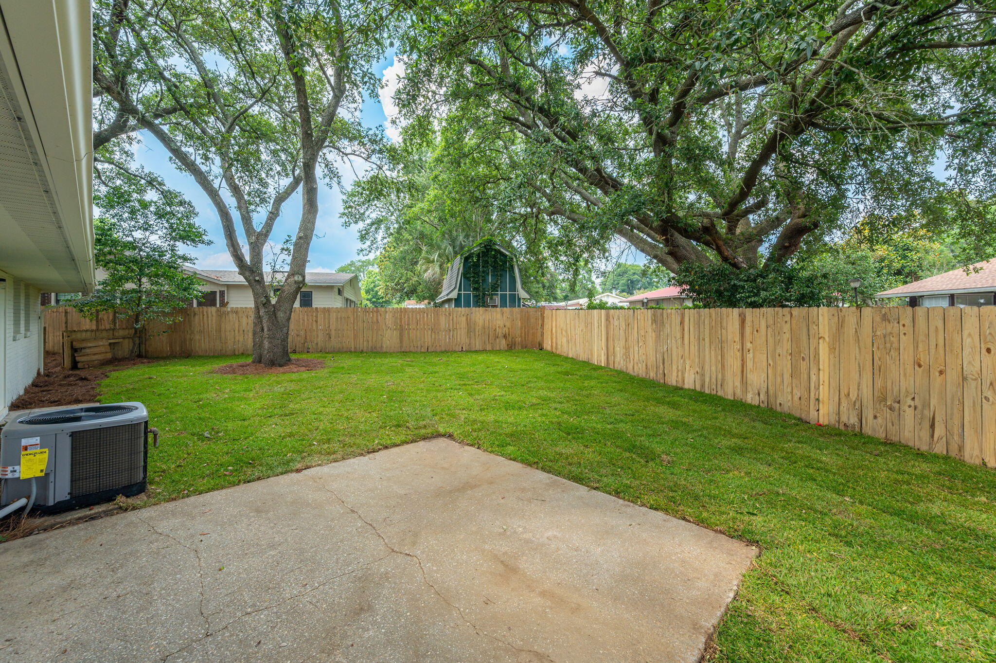 OAKLAND HEIGHTS - Residential