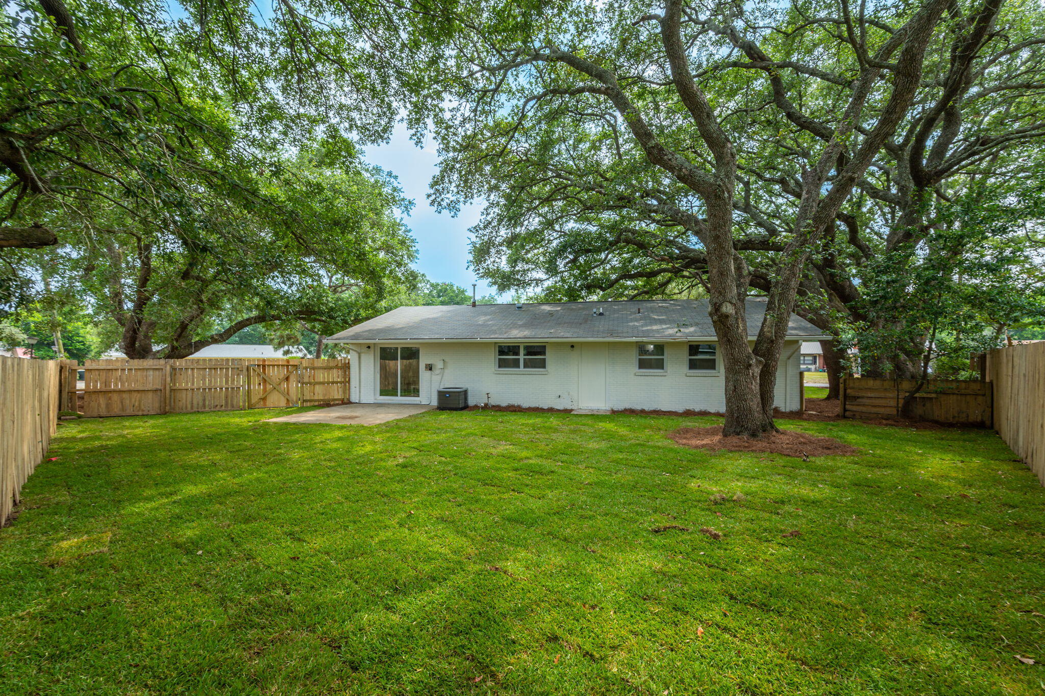 OAKLAND HEIGHTS - Residential